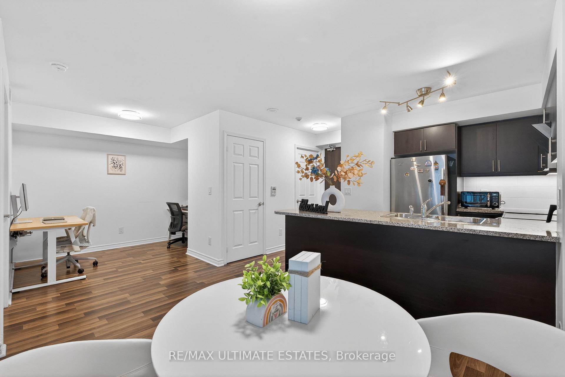 Photo 27 of Unit 2205, 19 Grand Trunk Crescent, Toronto, Waterfront Communities — HOMEH