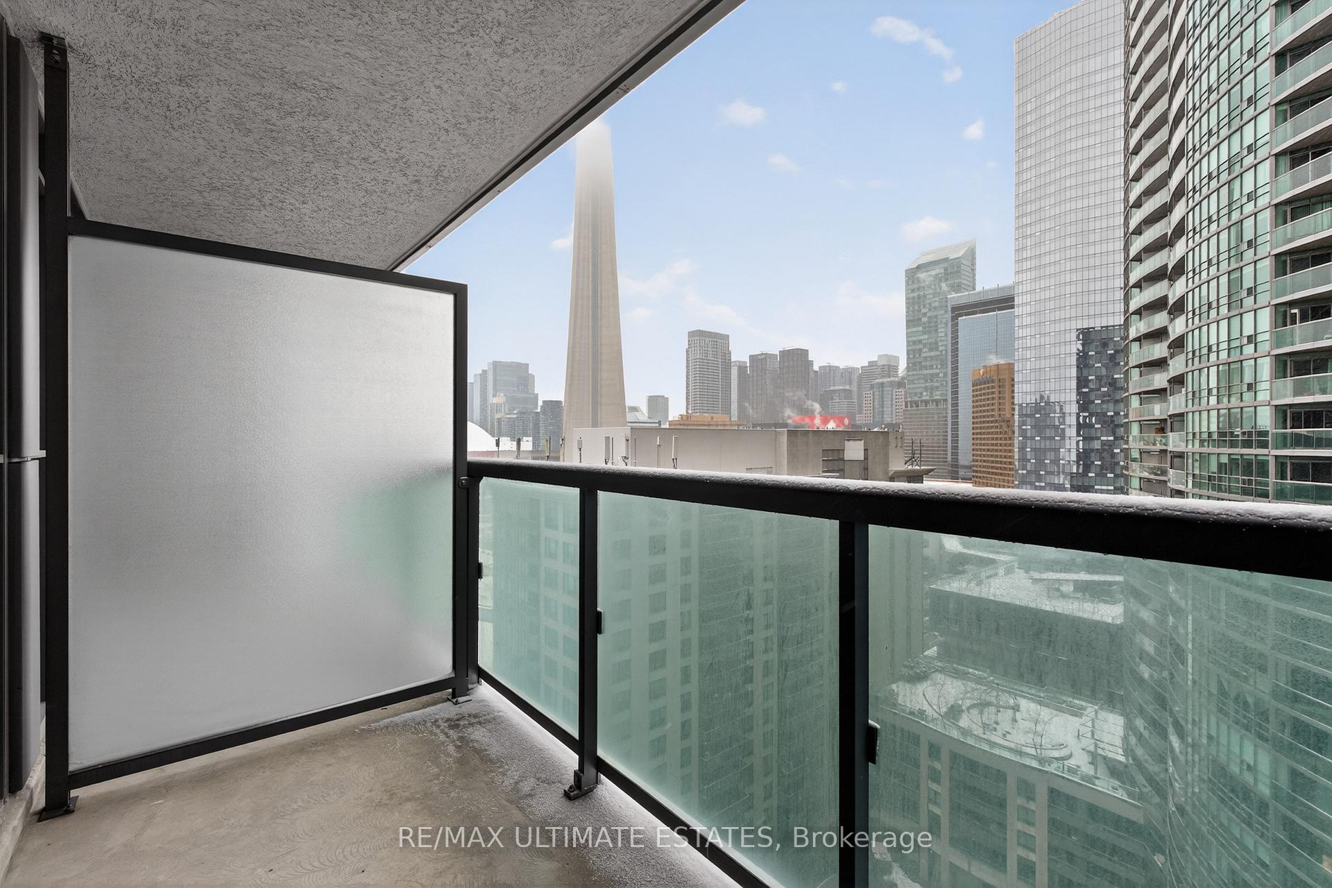 Photo 32 of Unit 2205, 19 Grand Trunk Crescent, Toronto, Waterfront Communities — HOMEH