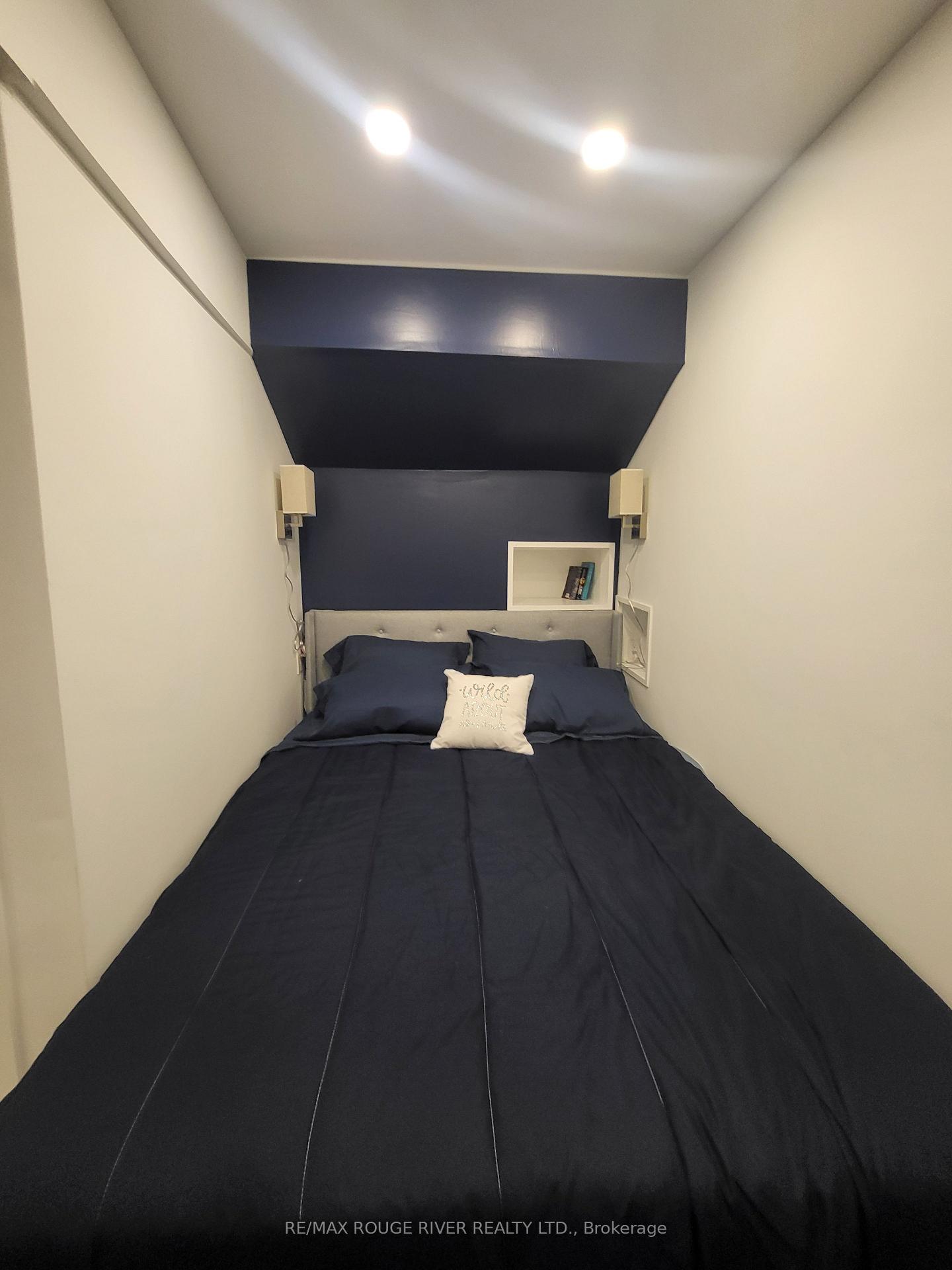 Photo 9 of Unit Lower, 6 Lippincott Street, Toronto, Kensington-Chinatown — HOMEH