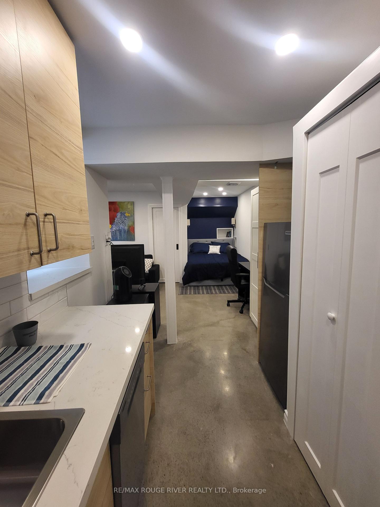 Photo 19 of Unit Lower, 6 Lippincott Street, Toronto, Kensington-Chinatown — HOMEH