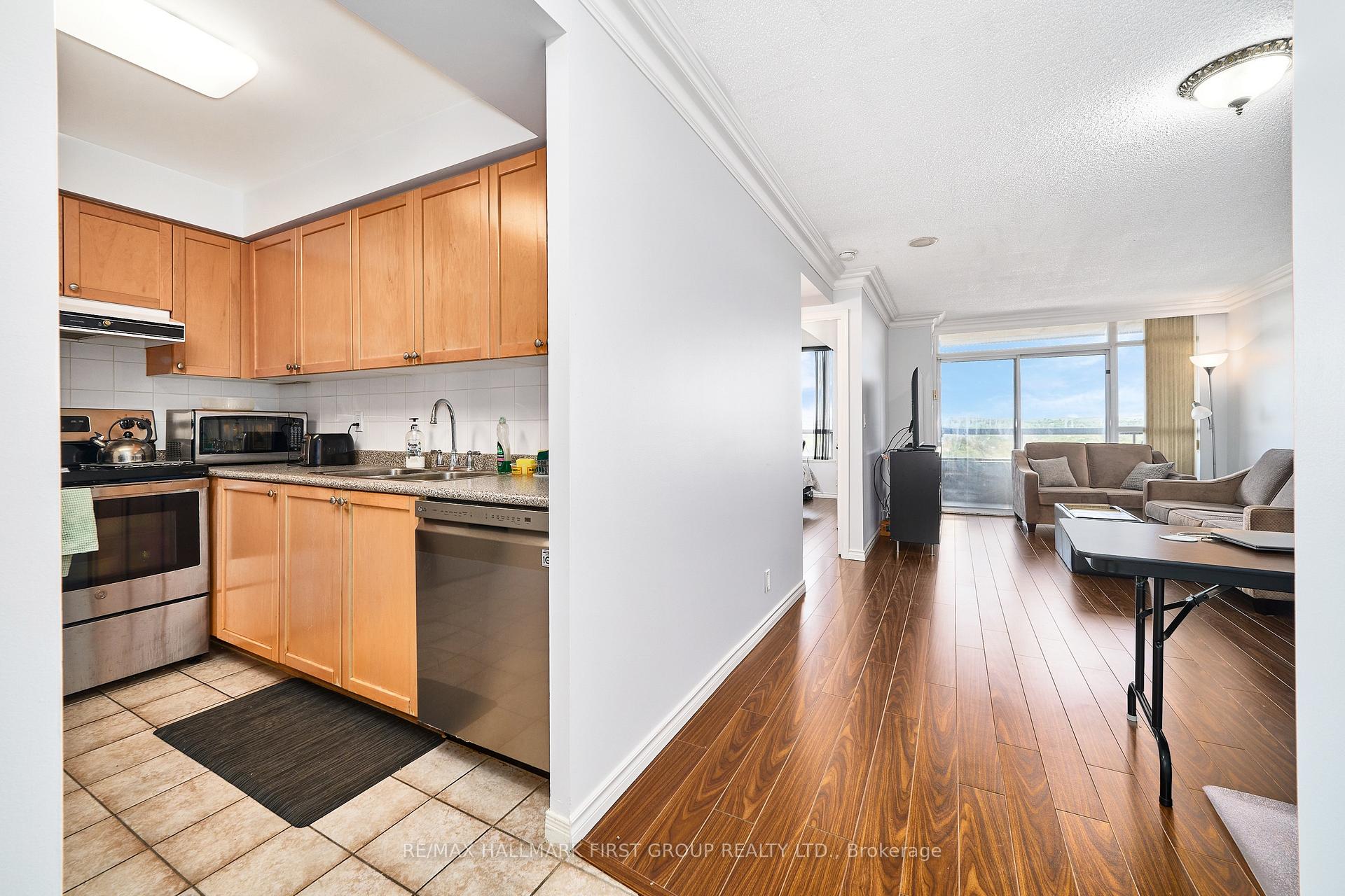 Photo 5 of Unit 1116, 1000 The Esplanade Road N, Pickering, Town Centre — HOMEH