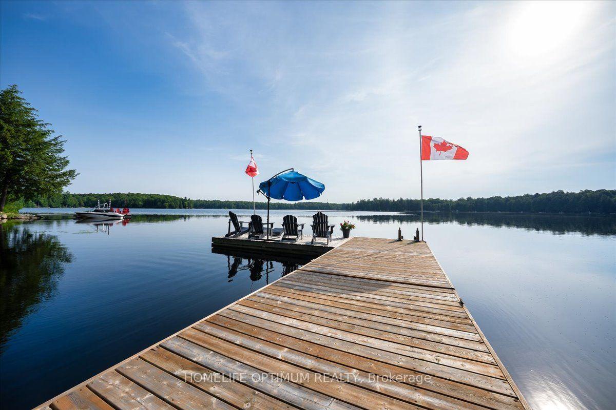 Photo 3 of 1195 Lakeshore Drive N, Bracebridge, Oakley — HOMEH