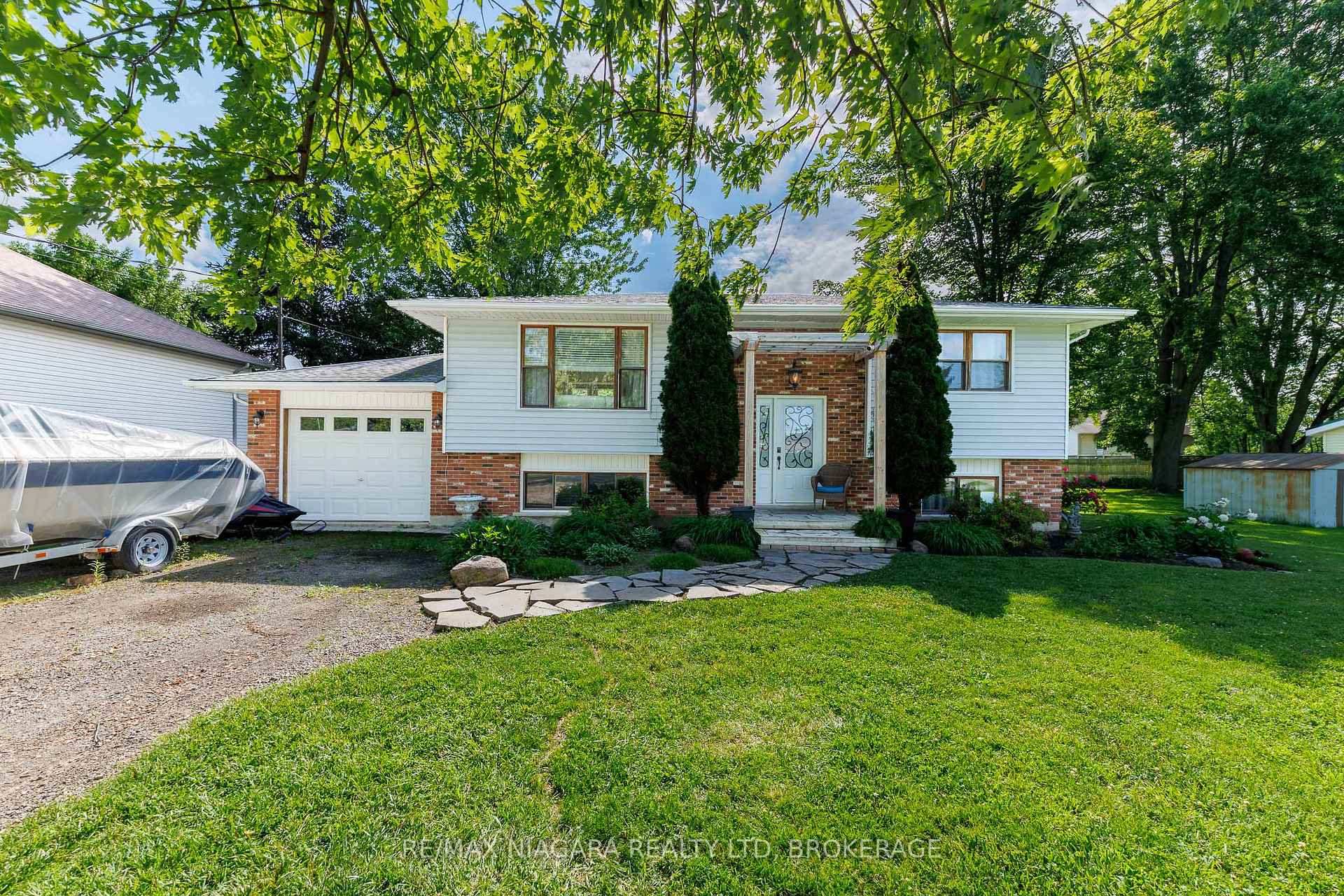 Photo of 88 Pleasant Avenue N