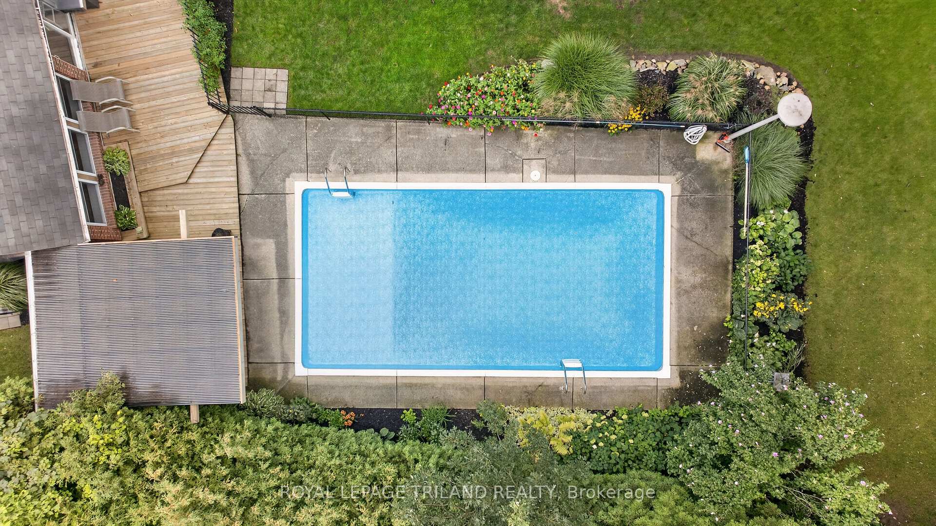 Photo 39 of 165 Camden Crescent, London, North G — HOMEH