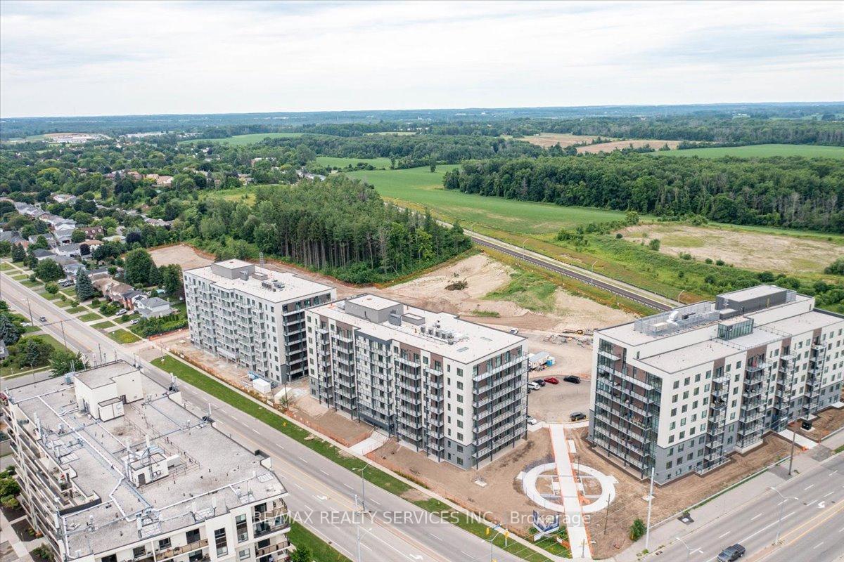 Photo 3 of Unit 504, 181 Elmira Road S, Guelph, Willow West/Sugarbush/West Acres — HOMEH
