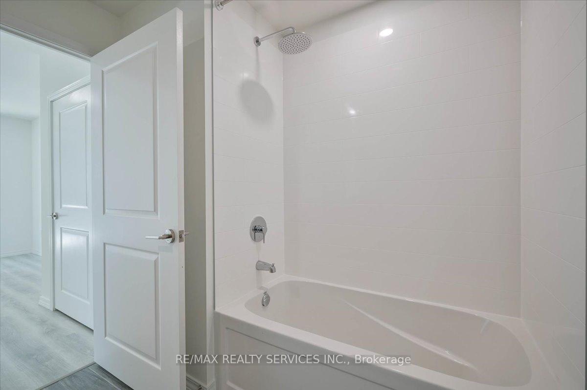 Photo 11 of Unit 504, 181 Elmira Road S, Guelph, Willow West/Sugarbush/West Acres — HOMEH