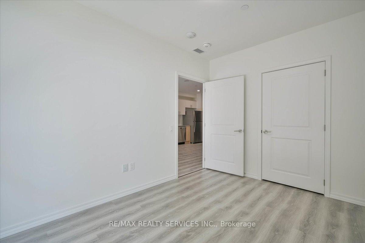 Photo 13 of Unit 504, 181 Elmira Road S, Guelph, Willow West/Sugarbush/West Acres — HOMEH