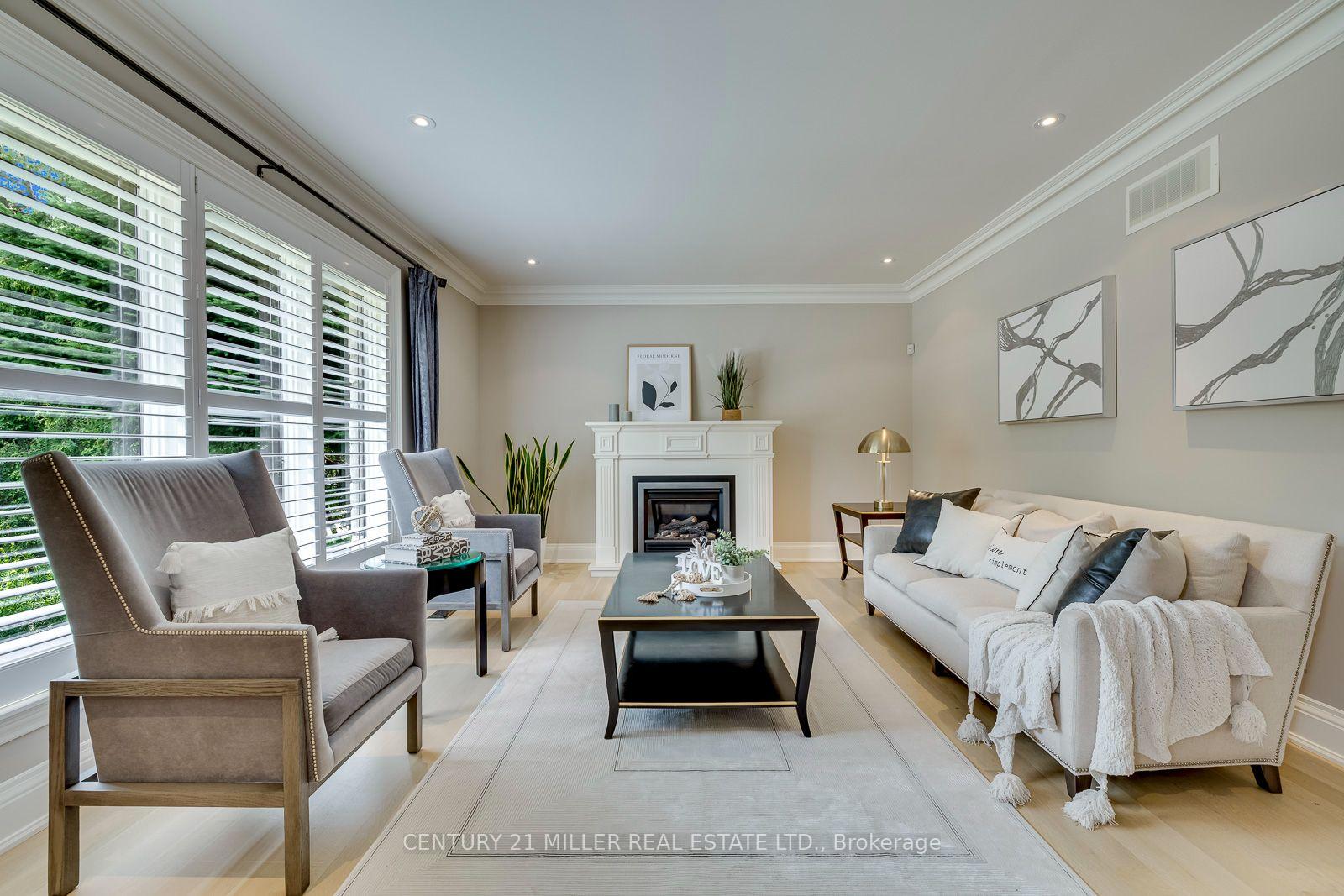 Photo 6 of 168 Walby Drive, Oakville, Southwest — HOMEH