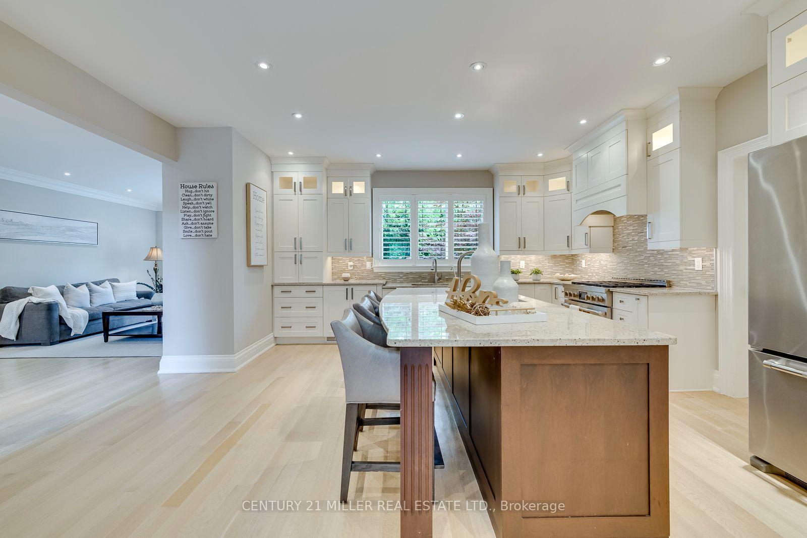 Photo 13 of 168 Walby Drive, Oakville, Southwest — HOMEH