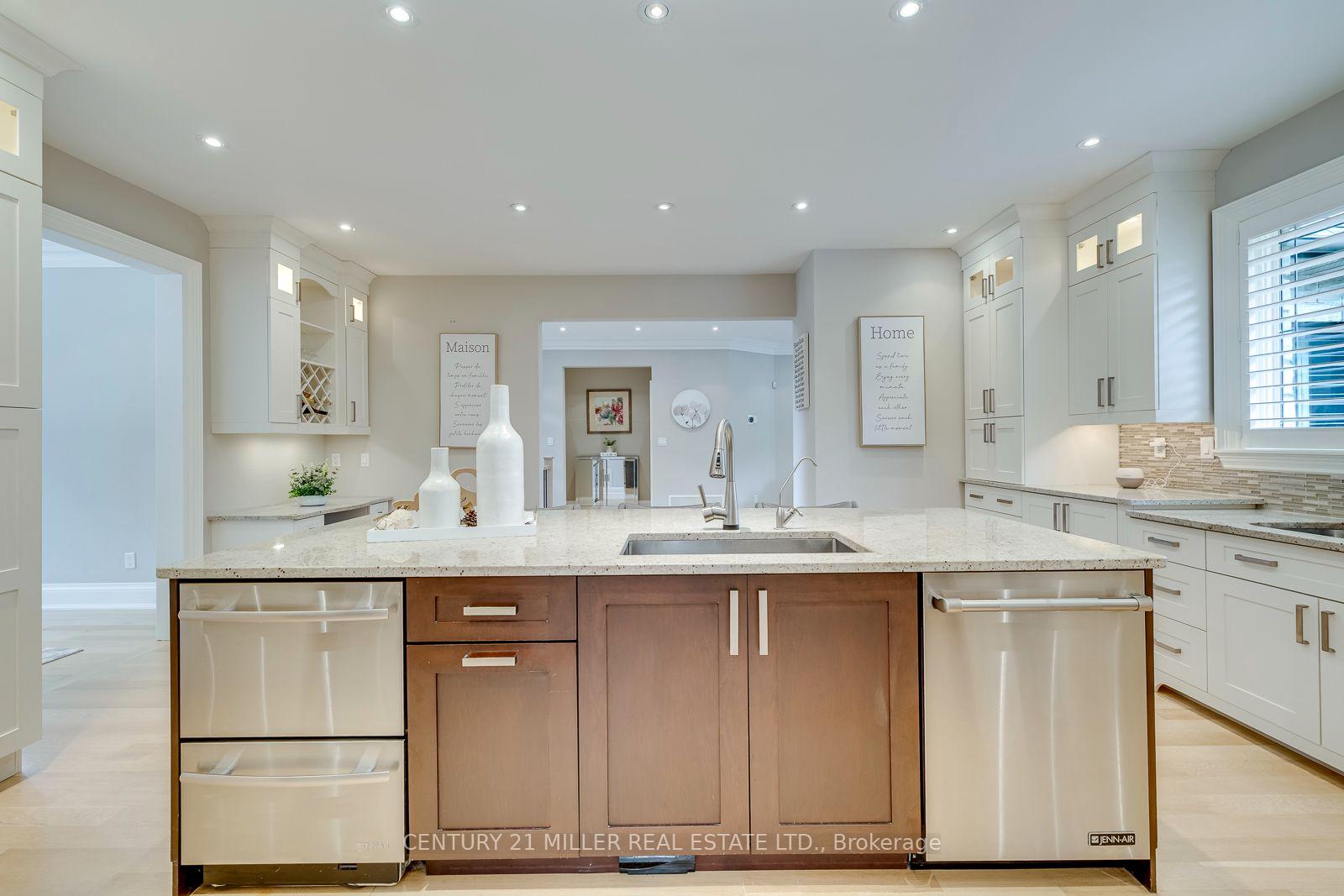 Photo 18 of 168 Walby Drive, Oakville, Southwest — HOMEH