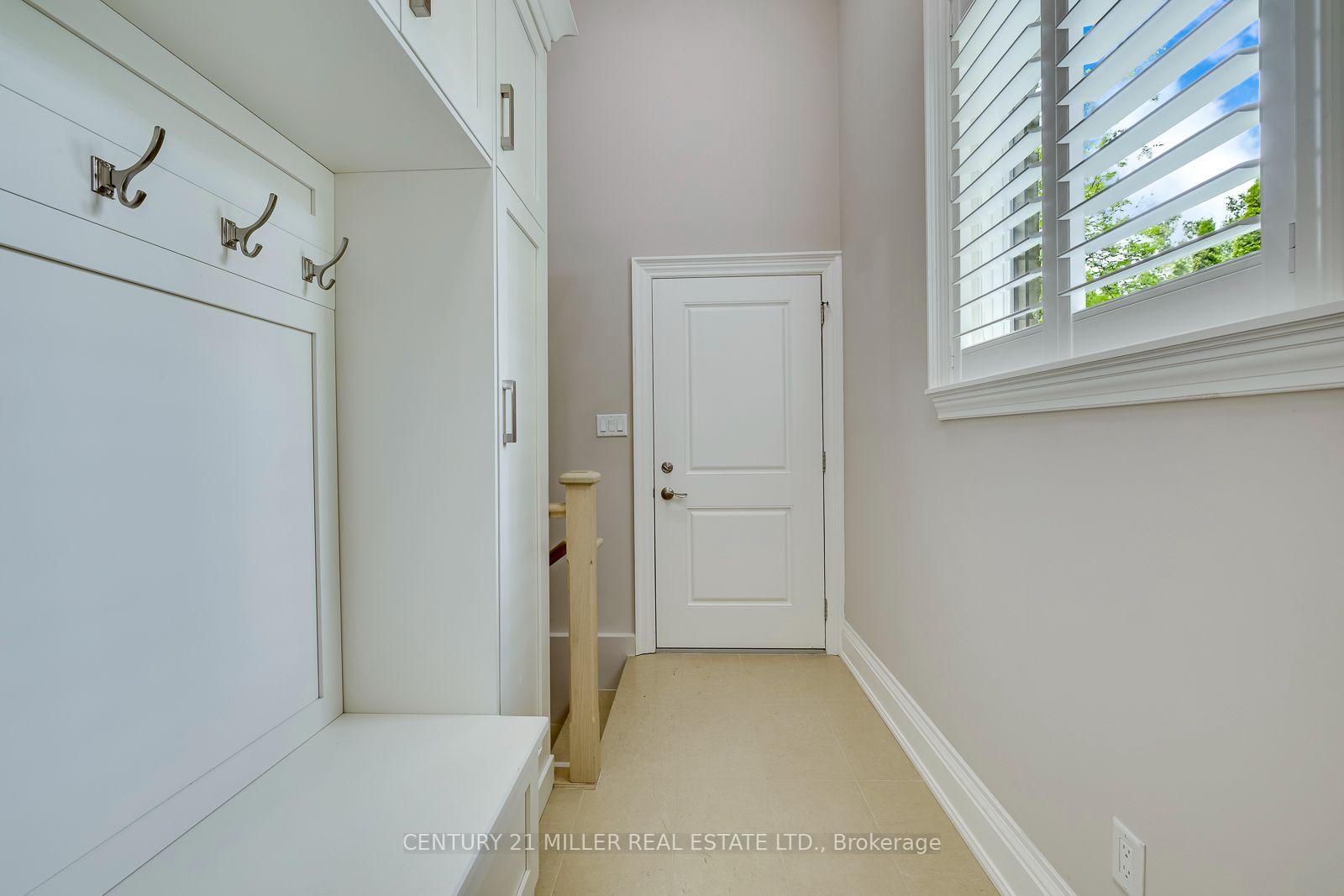 Photo 22 of 168 Walby Drive, Oakville, Southwest — HOMEH