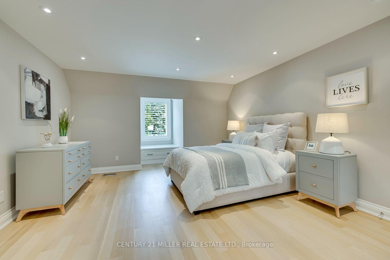 Photo 27 of 168 Walby Drive, Oakville, Southwest — HOMEH