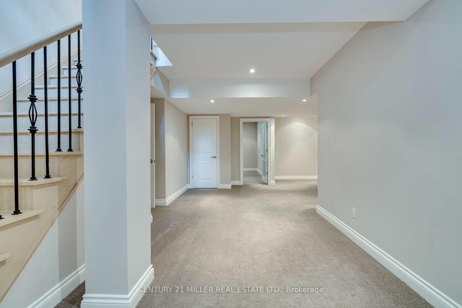 Photo 36 of 168 Walby Drive, Oakville, Southwest — HOMEH