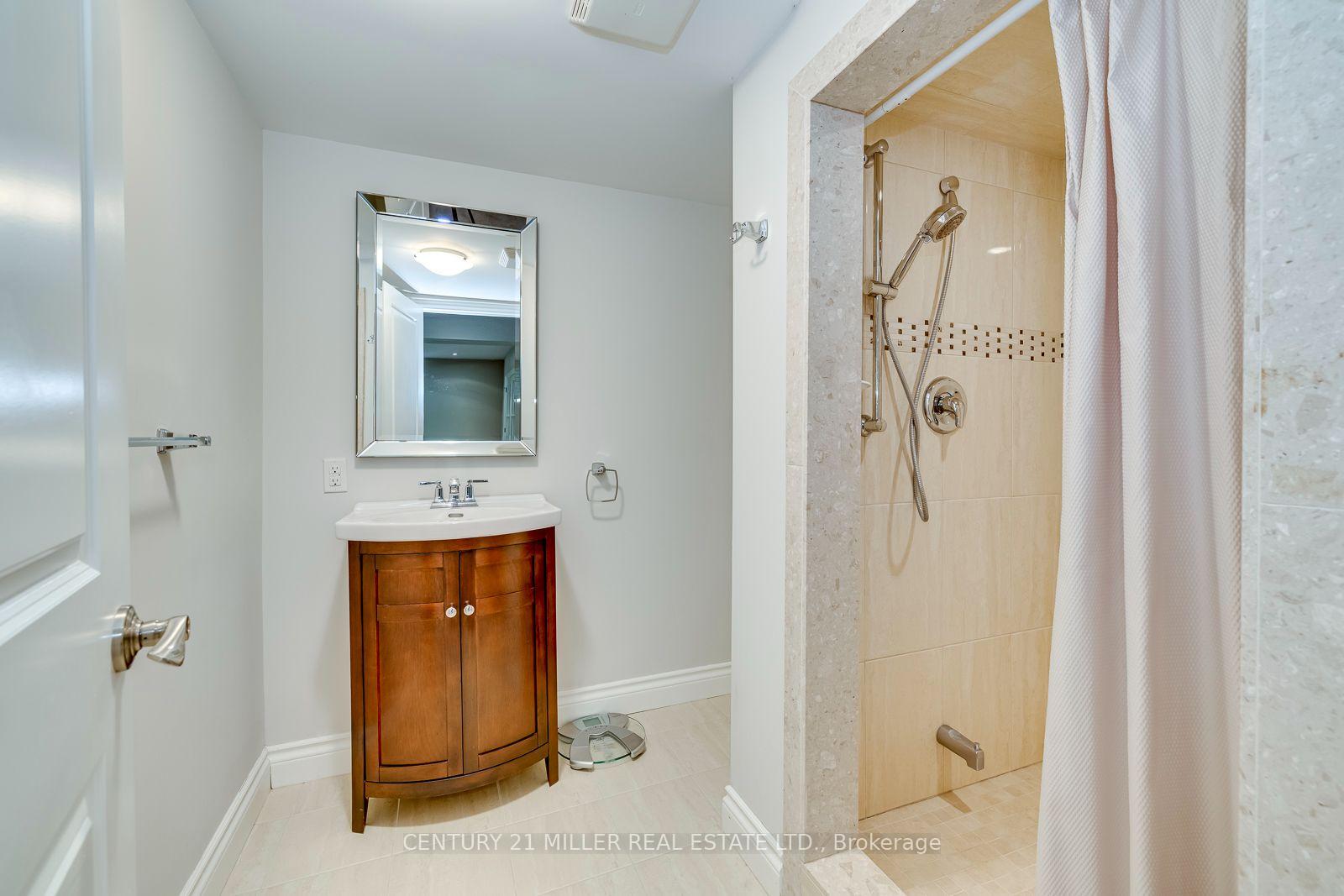 Photo 42 of 168 Walby Drive, Oakville, Southwest — HOMEH