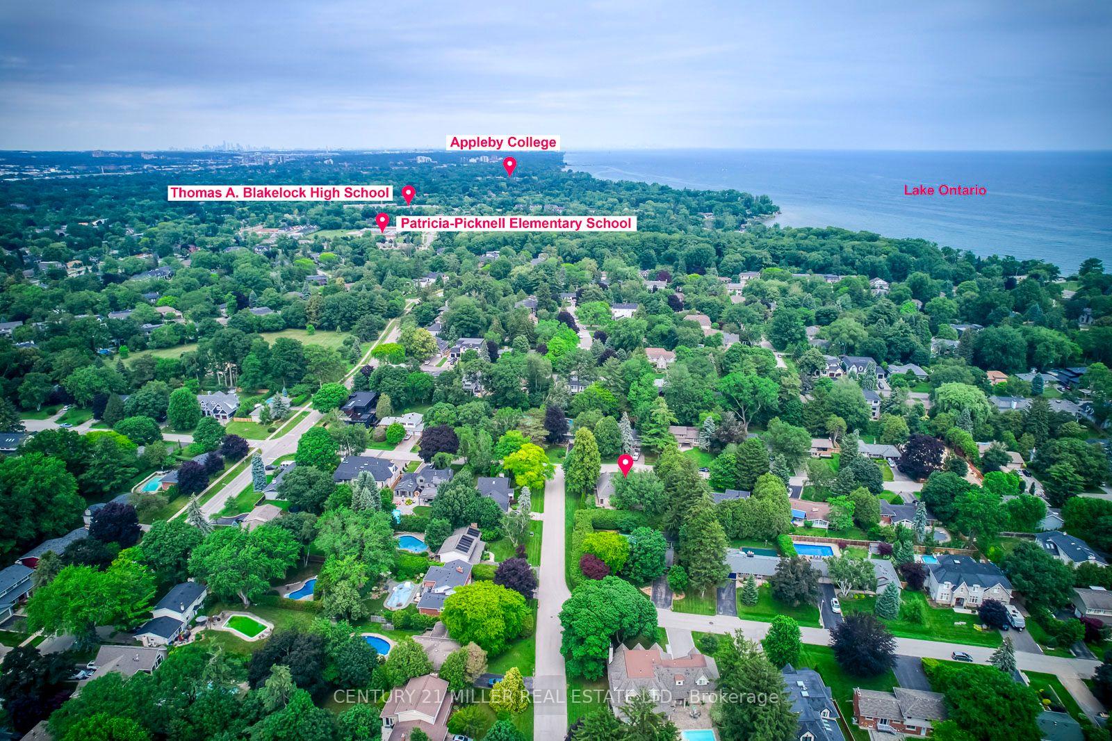 Photo 48 of 168 Walby Drive, Oakville, Southwest — HOMEH