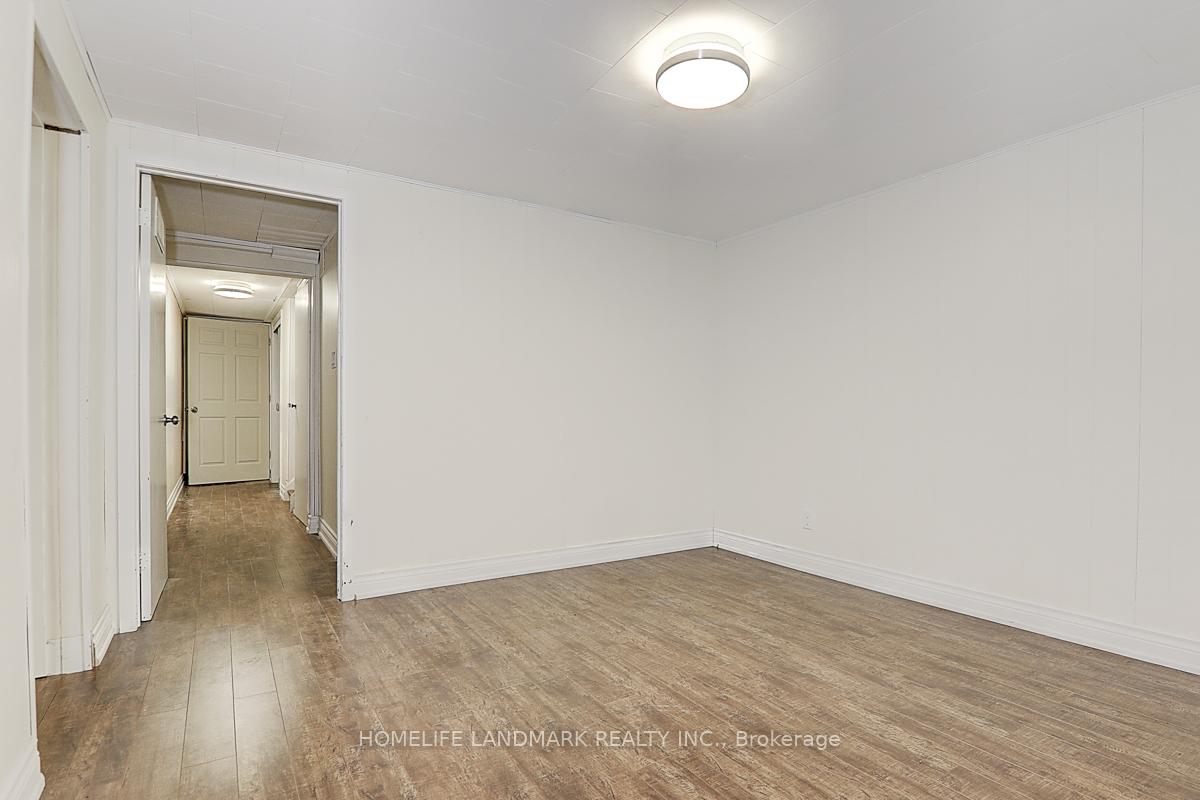 Photo 33 of 367 Cummer Avenue, North York, Newtonbrook East — HOMEH