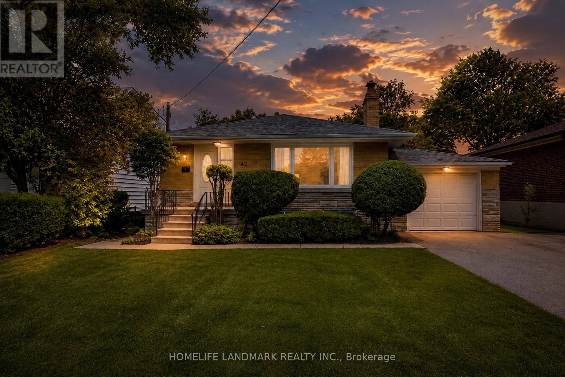 Photo 41 of 367 Cummer Avenue, North York, Newtonbrook East — HOMEH