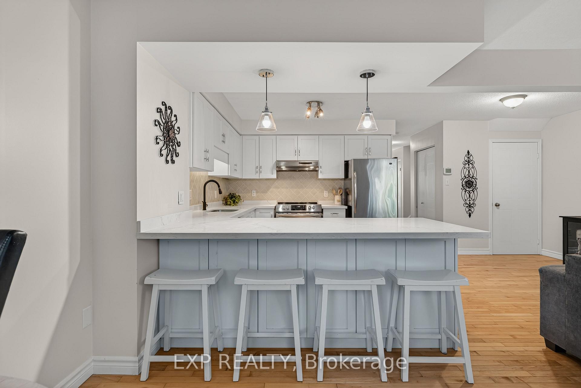 Photo 14 of 475 Annapolis Court, Waterloo, Colonial Acres — HOMEH