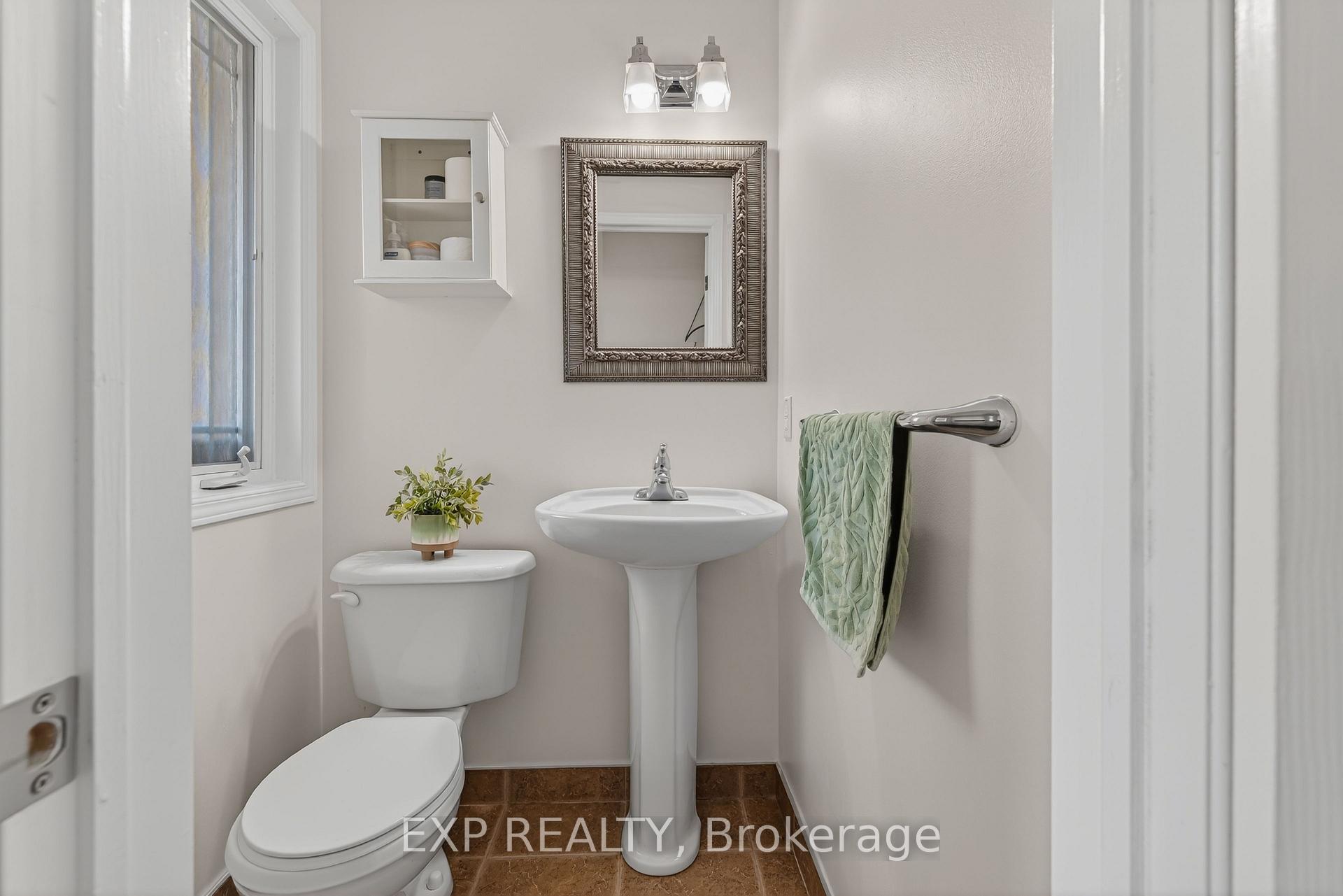 Photo 18 of 475 Annapolis Court, Waterloo, Colonial Acres — HOMEH
