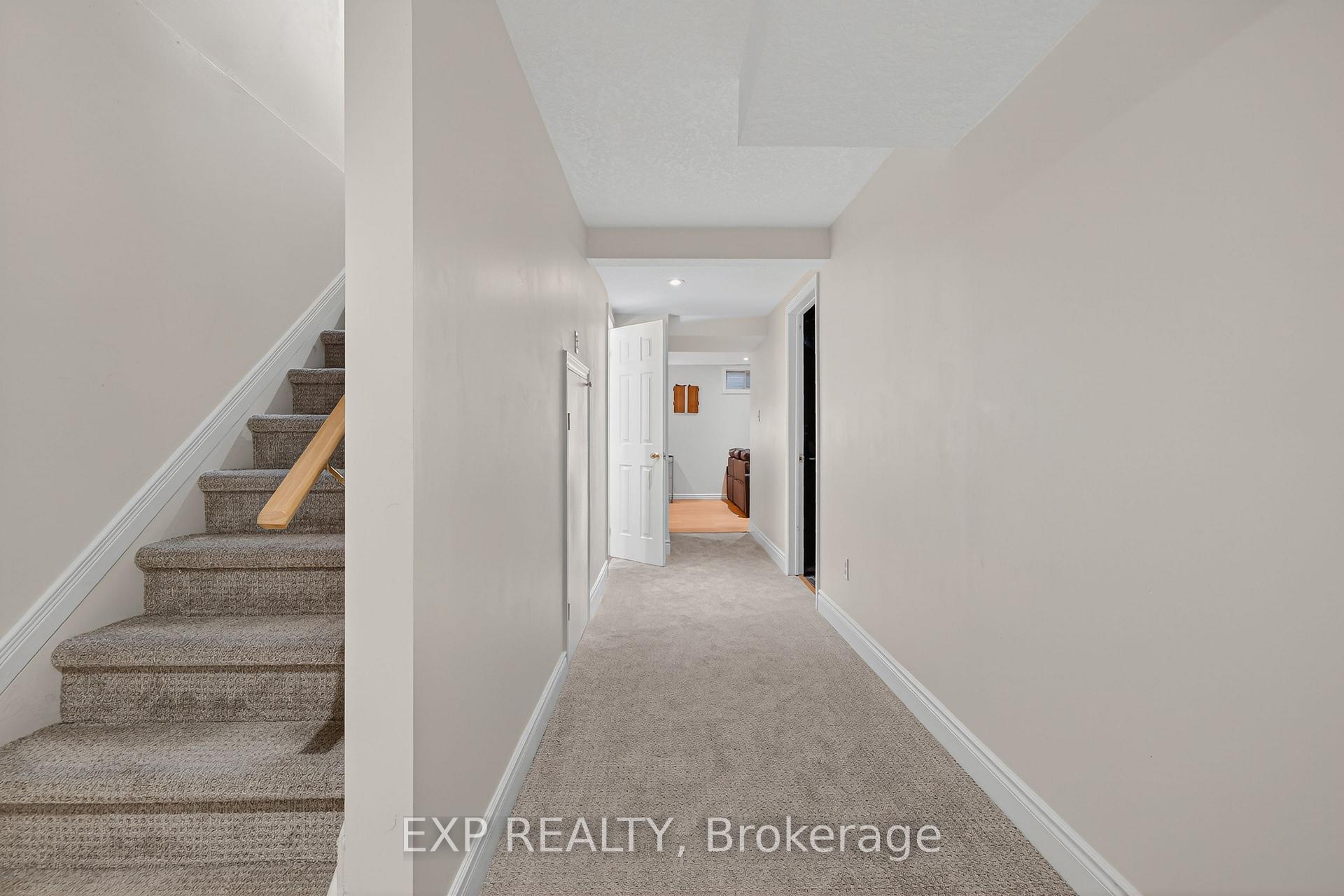 Photo 28 of 475 Annapolis Court, Waterloo, Colonial Acres — HOMEH