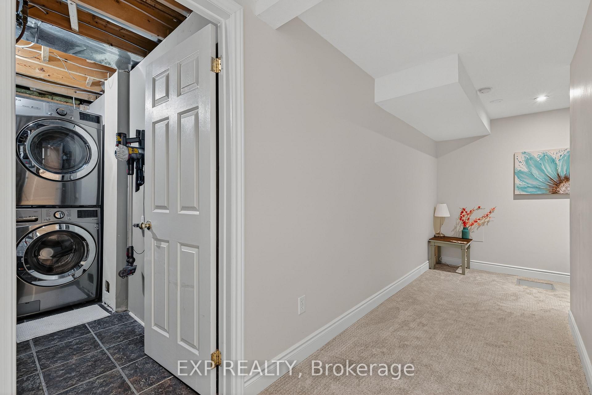 Photo 35 of 475 Annapolis Court, Waterloo, Colonial Acres — HOMEH