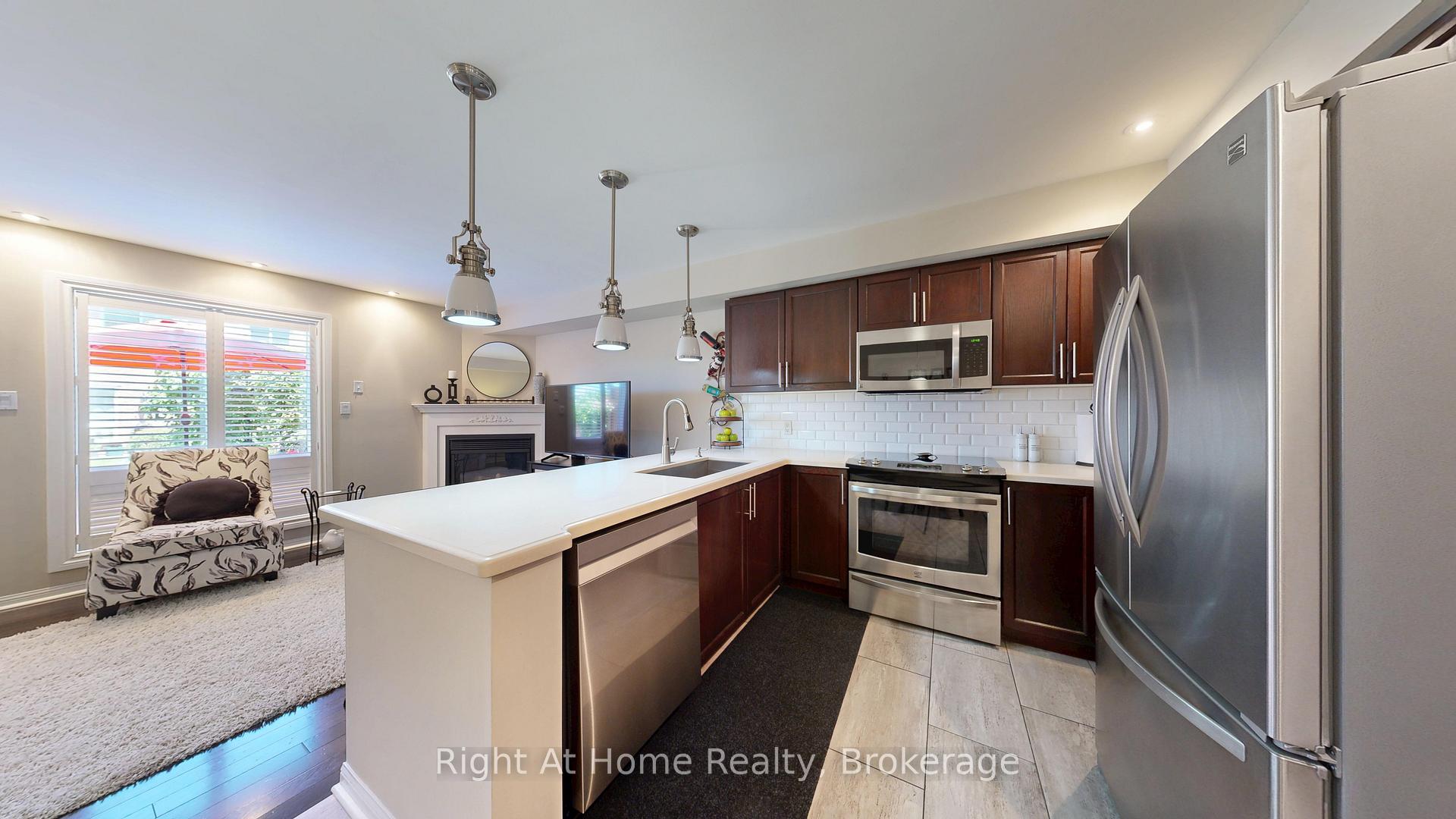 Photo 3 of 40 Torr Lane, Ajax, Central — HOMEH