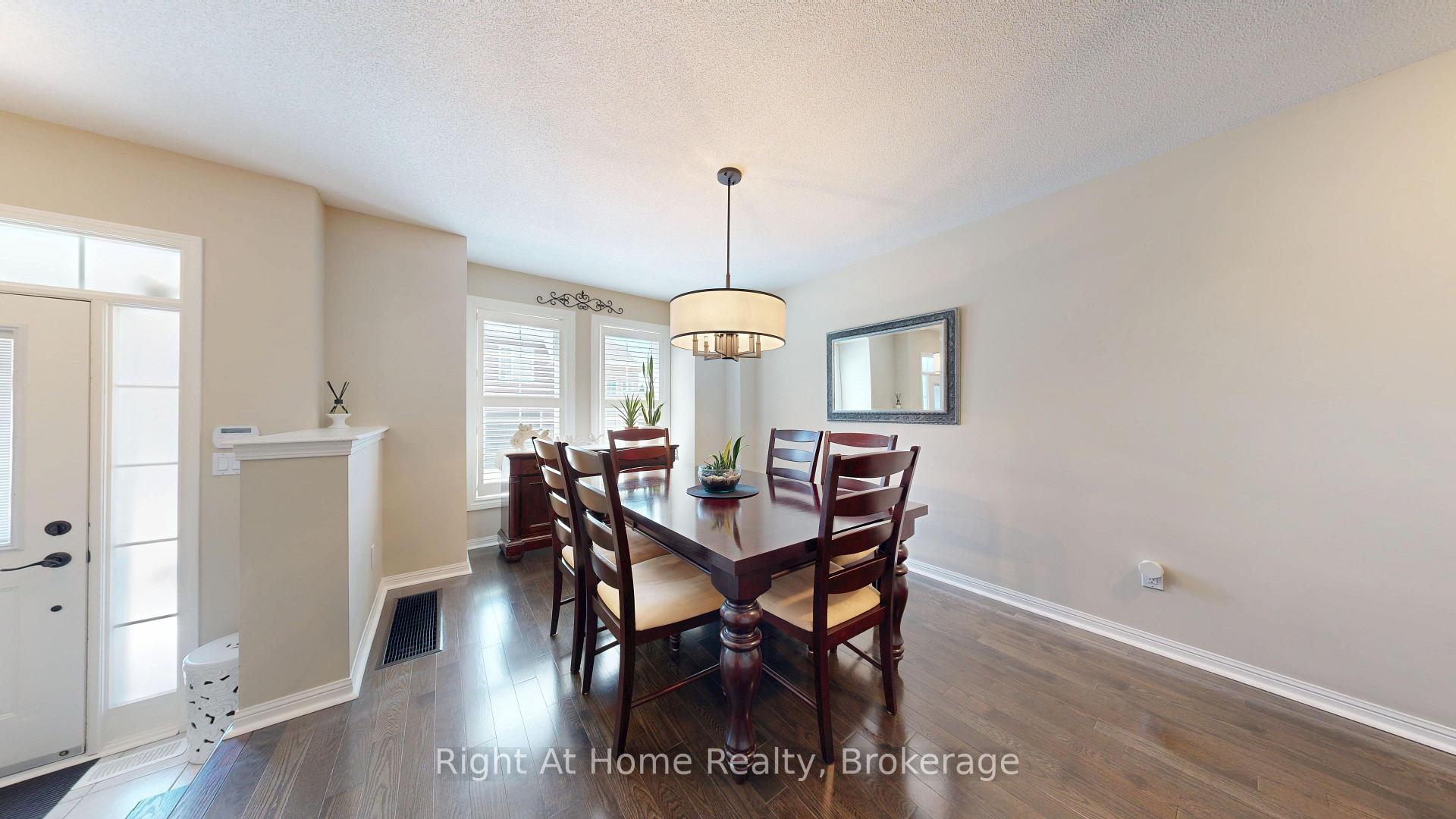 Photo 7 of 40 Torr Lane, Ajax, Central — HOMEH
