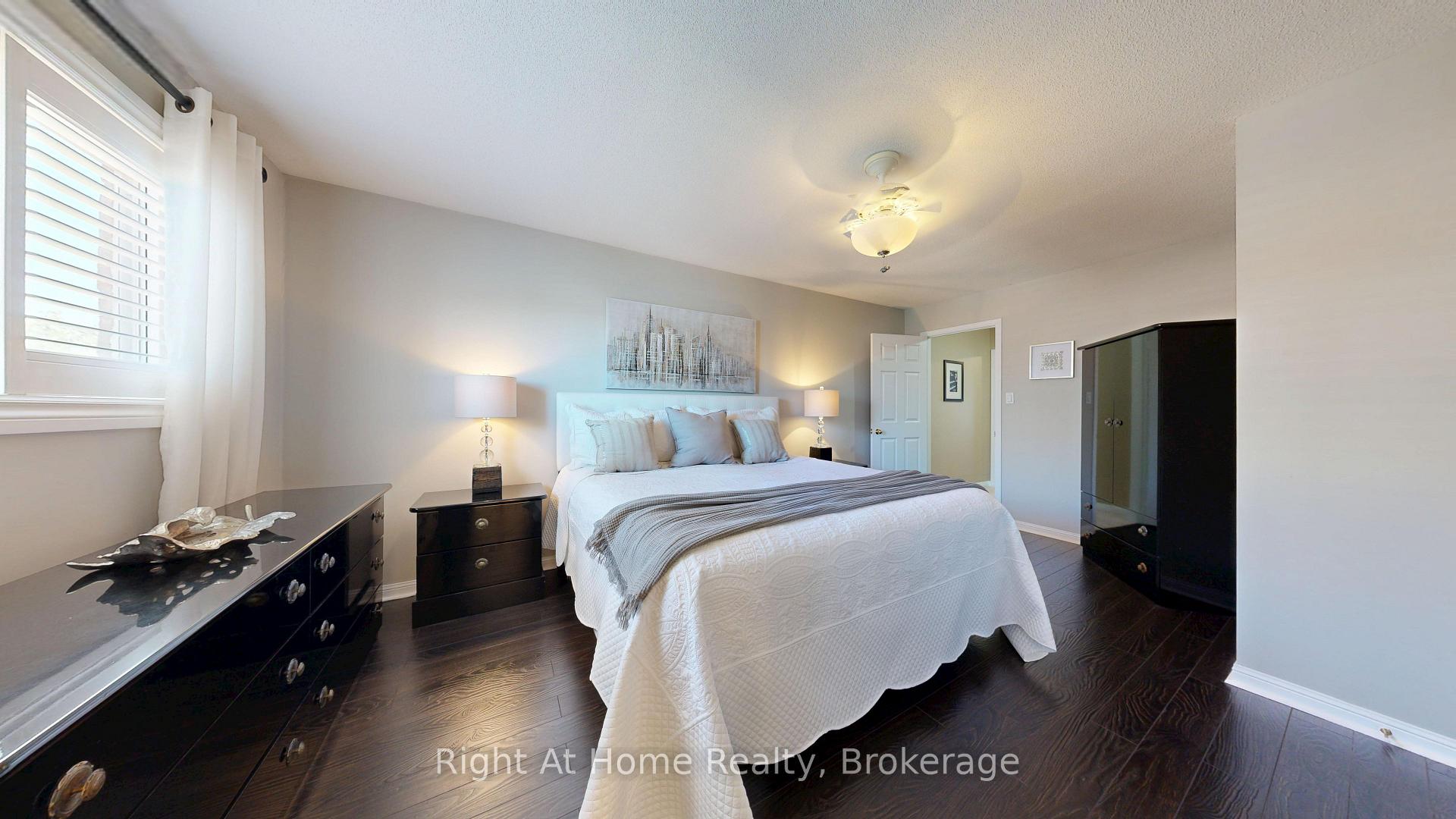 Photo 11 of 40 Torr Lane, Ajax, Central — HOMEH