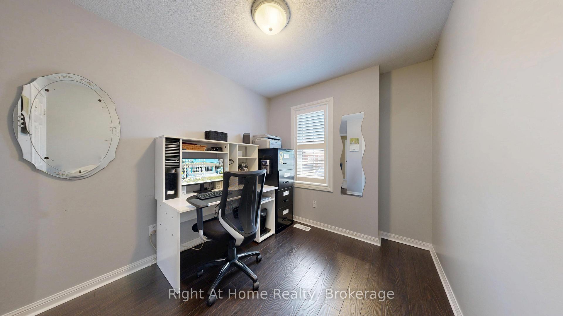Photo 15 of 40 Torr Lane, Ajax, Central — HOMEH