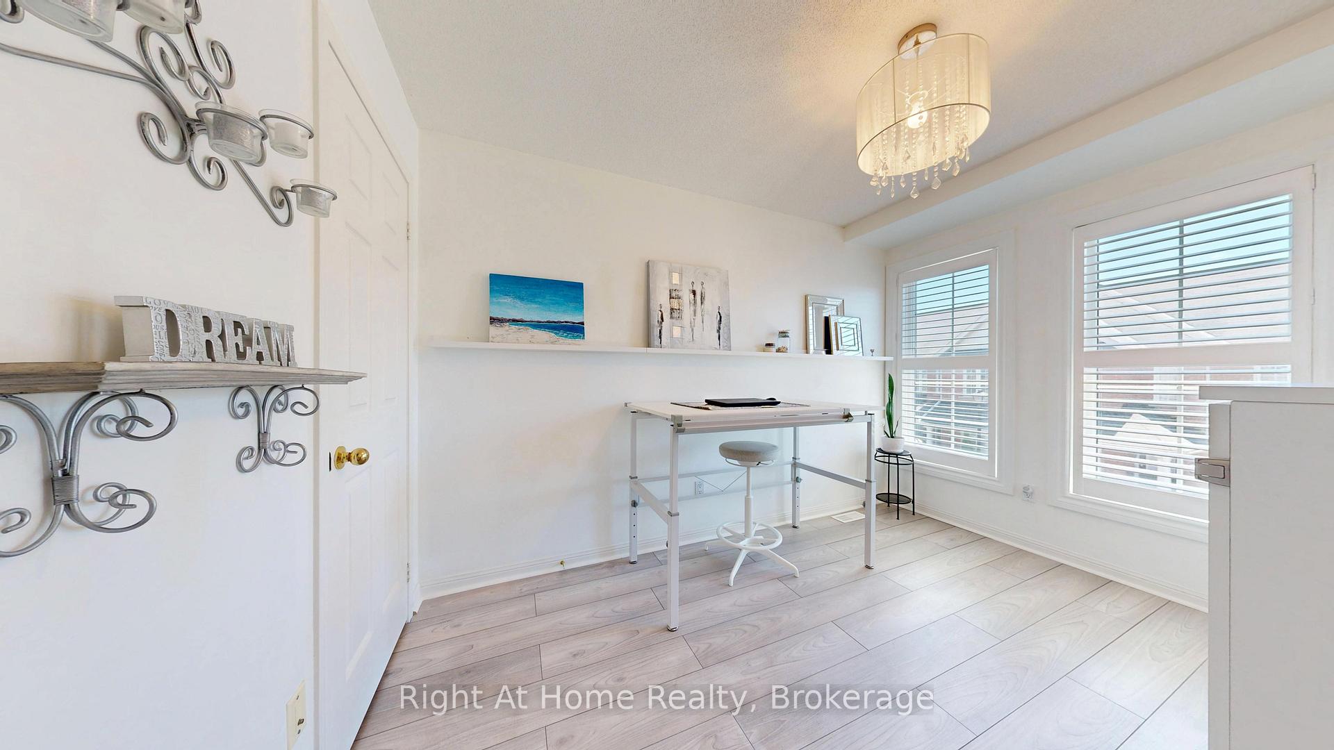 Photo 16 of 40 Torr Lane, Ajax, Central — HOMEH
