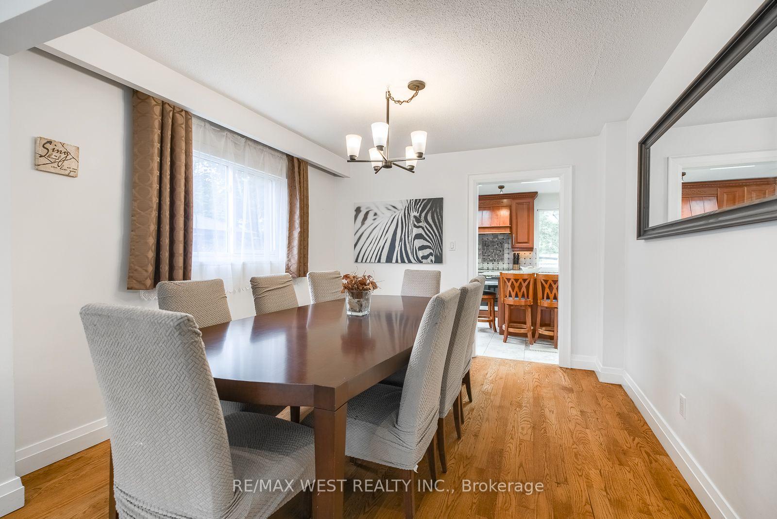 Photo 9 of 347 Karen Park Crescent, Mississauga, Mississauga Valleys — HOMEH