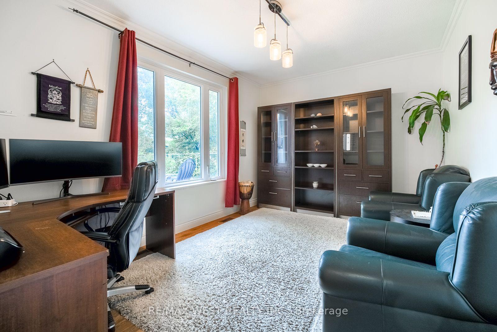 Photo 18 of 347 Karen Park Crescent, Mississauga, Mississauga Valleys — HOMEH