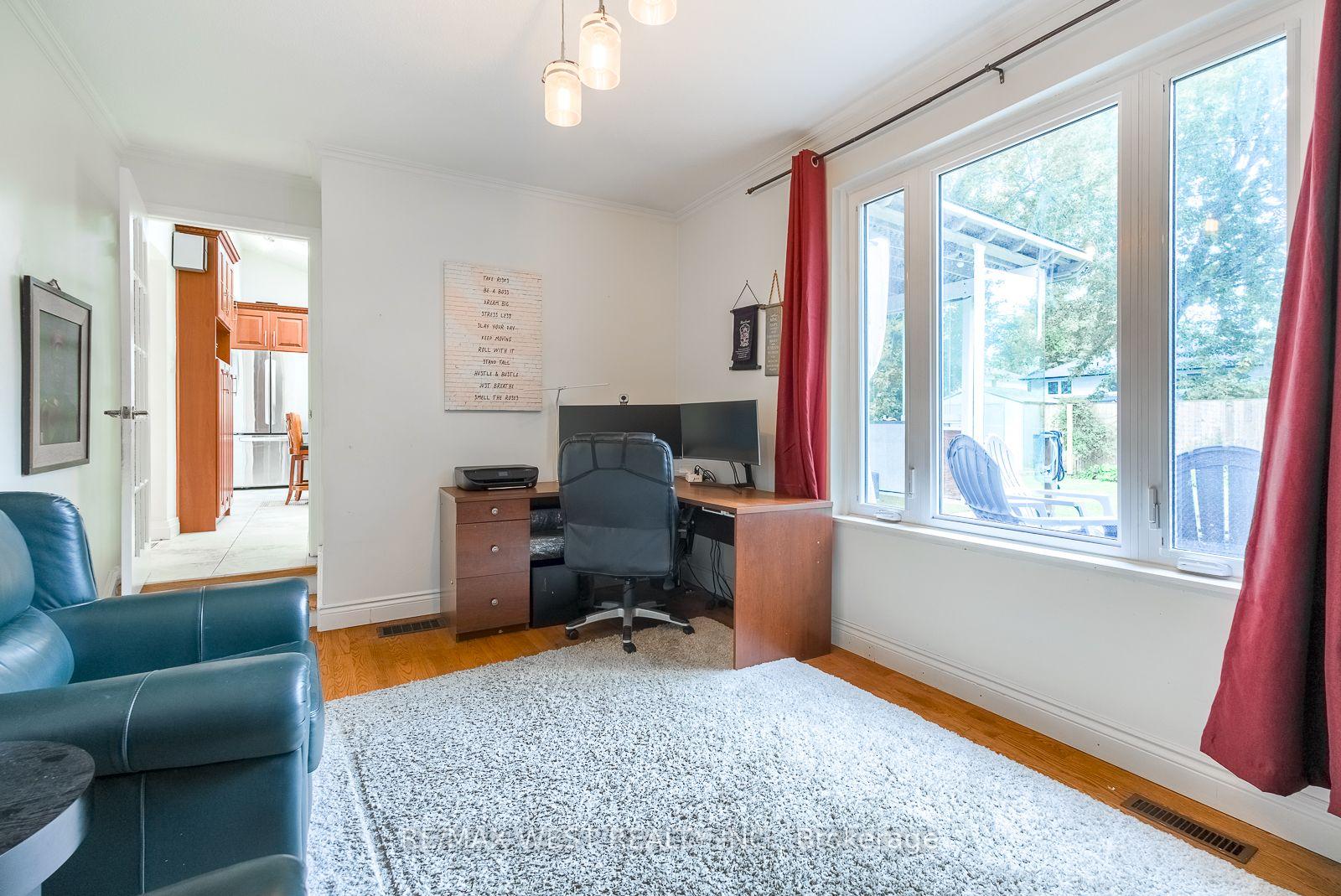 Photo 19 of 347 Karen Park Crescent, Mississauga, Mississauga Valleys — HOMEH