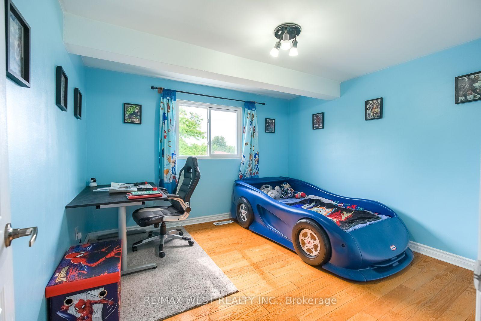 Photo 25 of 347 Karen Park Crescent, Mississauga, Mississauga Valleys — HOMEH