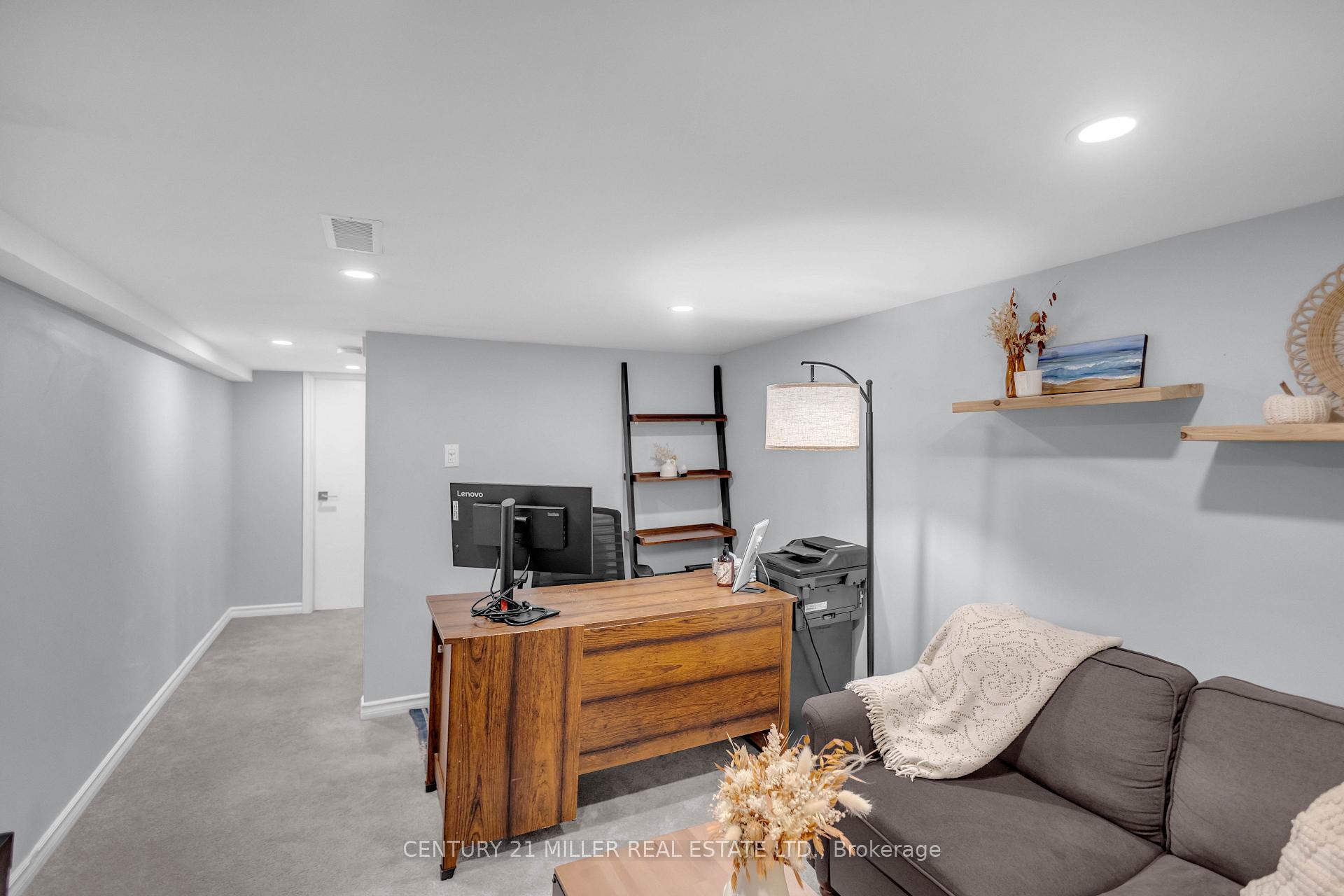Photo 20 of 16 Wexford Avenue N, Hamilton, Crown Point — HOMEH