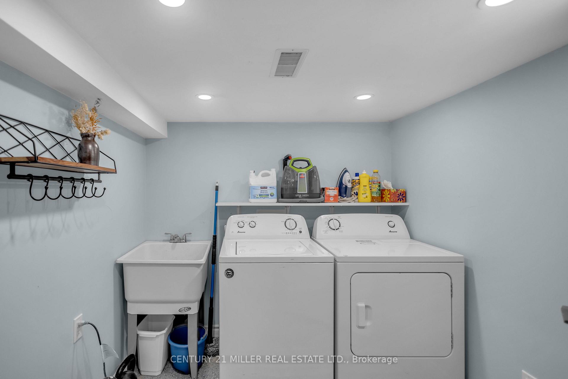 Photo 21 of 16 Wexford Avenue N, Hamilton, Crown Point — HOMEH