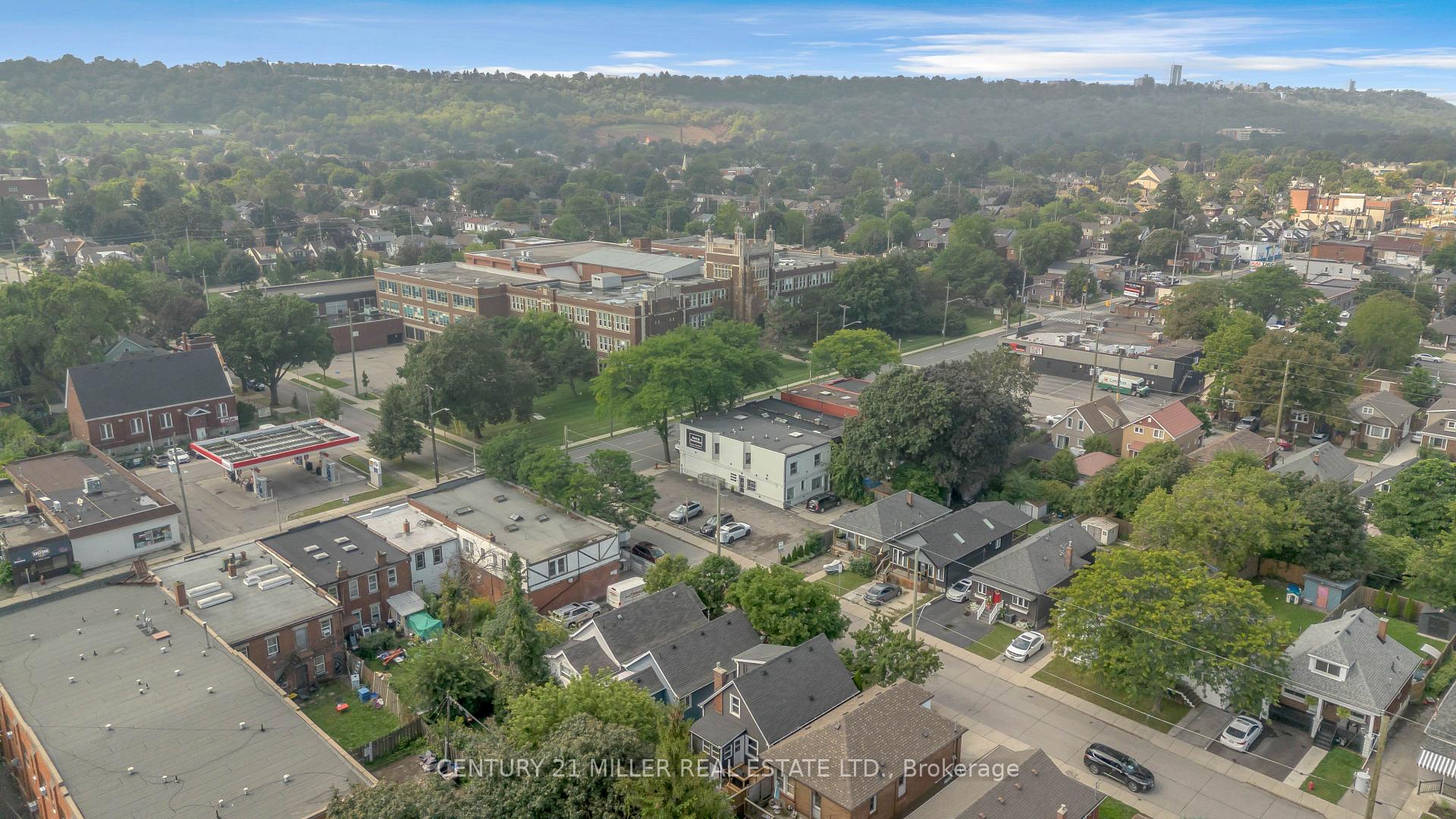Photo 28 of 16 Wexford Avenue N, Hamilton, Crown Point — HOMEH