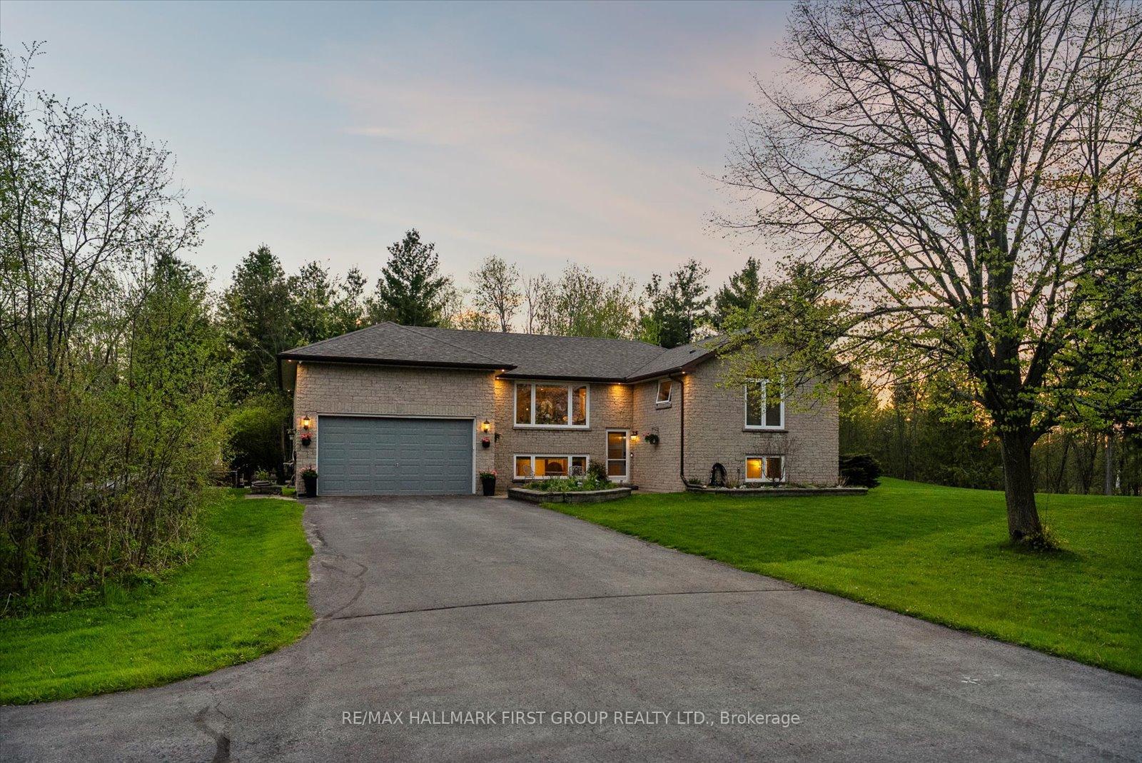 Photo of 2720 Castle Hill Drive