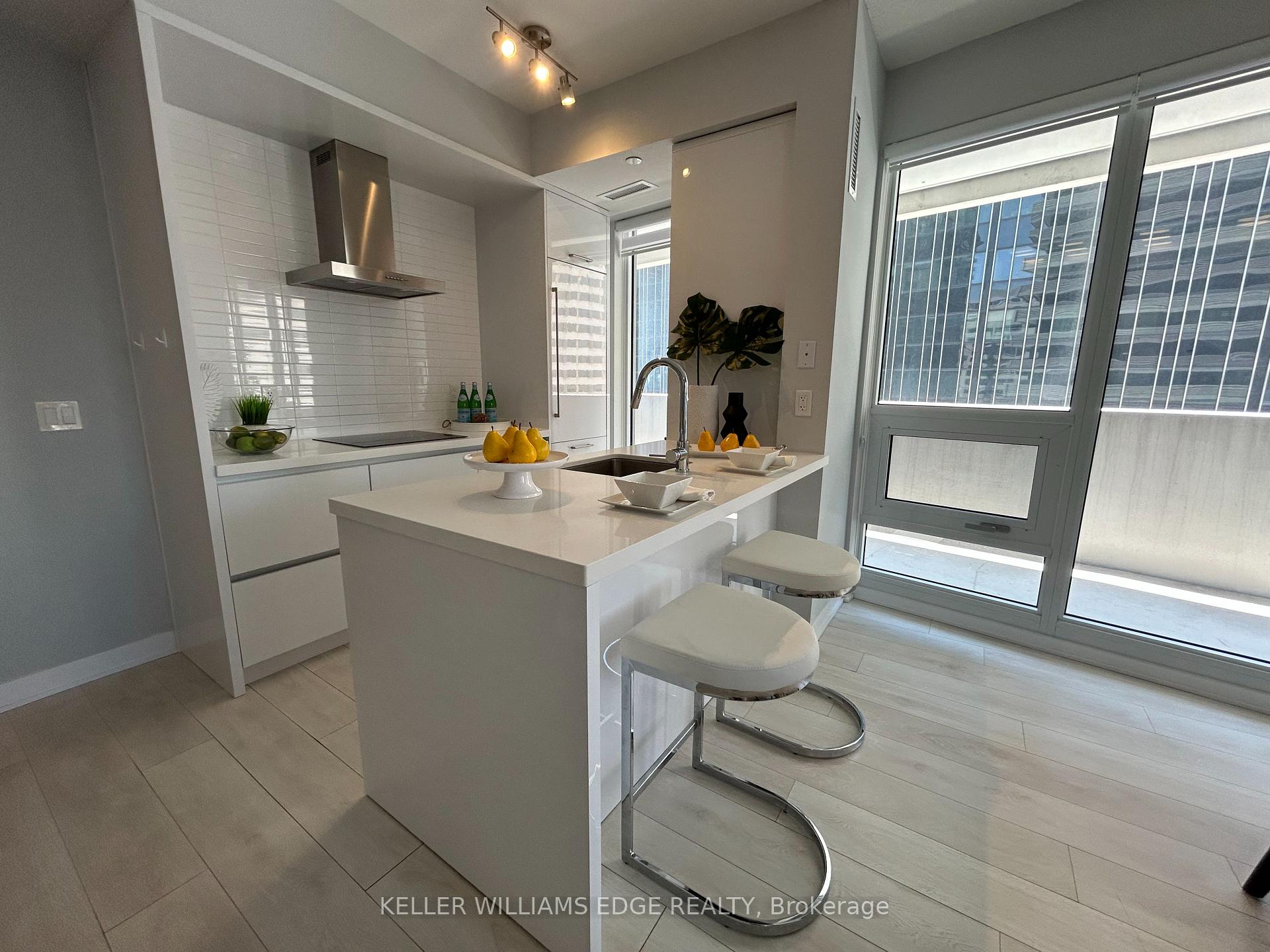 Photo 12 of Unit 809, 2221 Yonge Street, Toronto, Mount Pleasant West — HOMEH