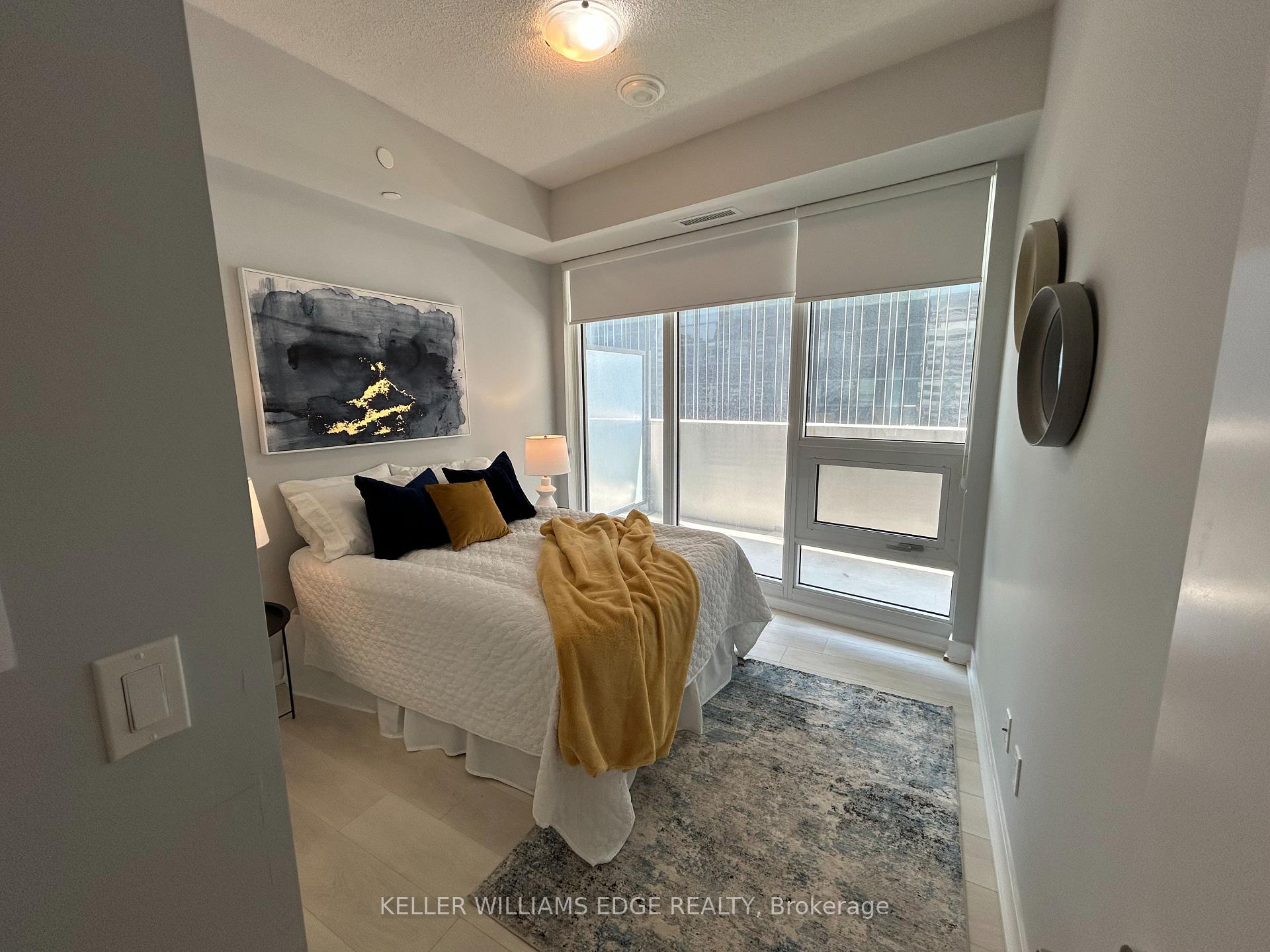 Photo 14 of Unit 809, 2221 Yonge Street, Toronto, Mount Pleasant West — HOMEH