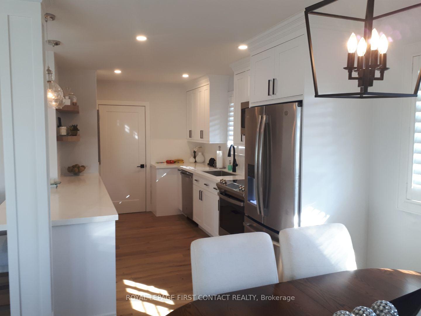 Photo 5 of 60 Rose Street, Barrie, Alliance — HOMEH