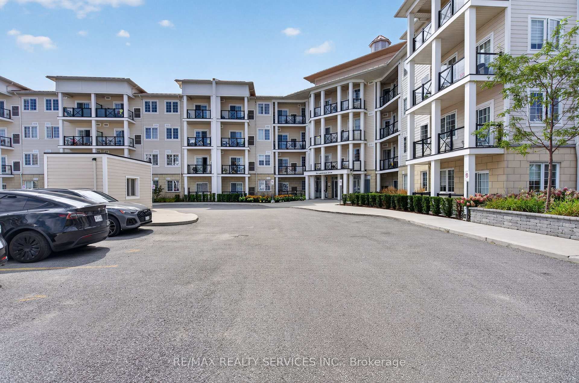 Photo 7 of Unit 129, 50 Lakebreeze Drive, Clarington, Newcastle — HOMEH