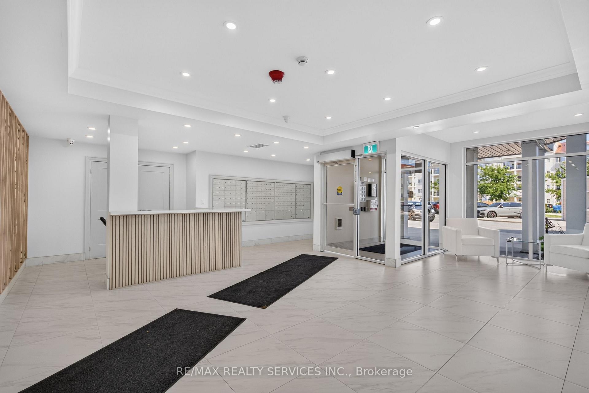 Photo 9 of Unit 129, 50 Lakebreeze Drive, Clarington, Newcastle — HOMEH