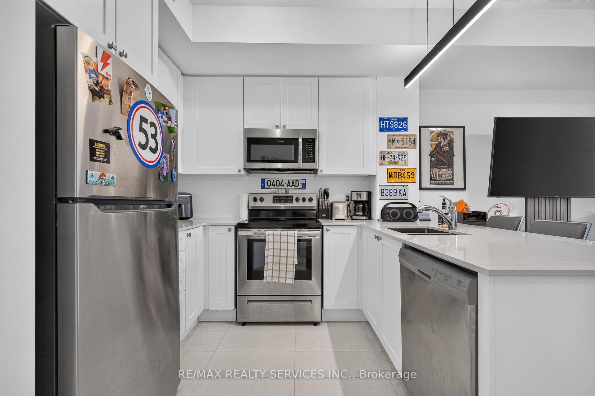 Photo 14 of Unit 129, 50 Lakebreeze Drive, Clarington, Newcastle — HOMEH