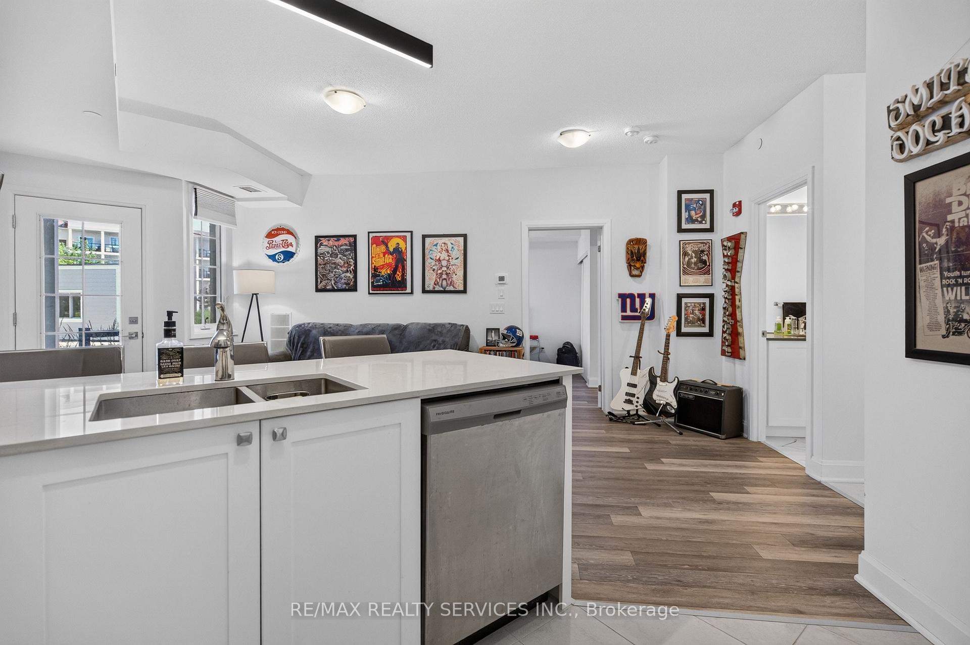 Photo 15 of Unit 129, 50 Lakebreeze Drive, Clarington, Newcastle — HOMEH