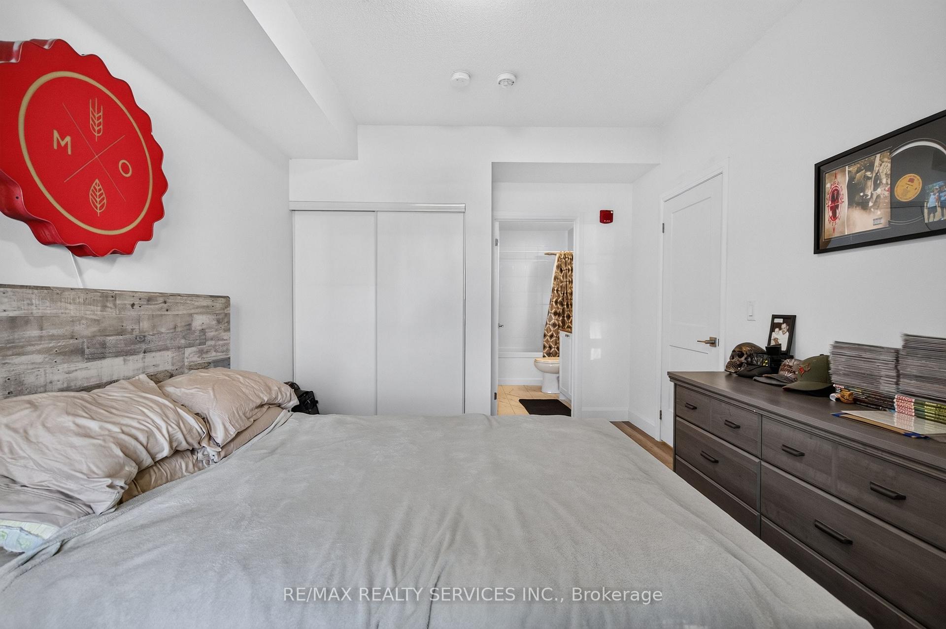 Photo 23 of Unit 129, 50 Lakebreeze Drive, Clarington, Newcastle — HOMEH