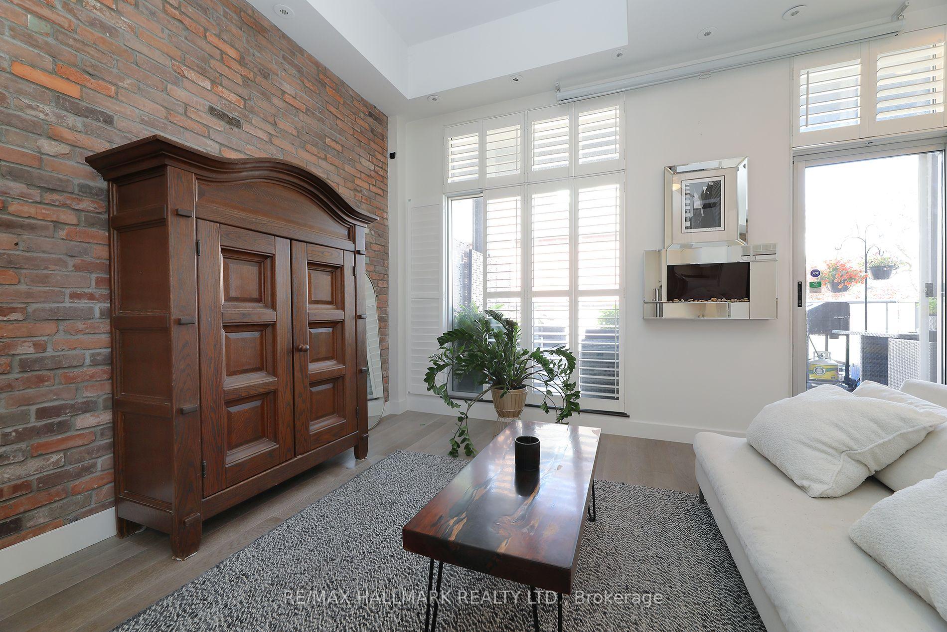 Photo 6 of Unit 204, 1842 Queen Street E, Toronto, The Beaches — HOMEH