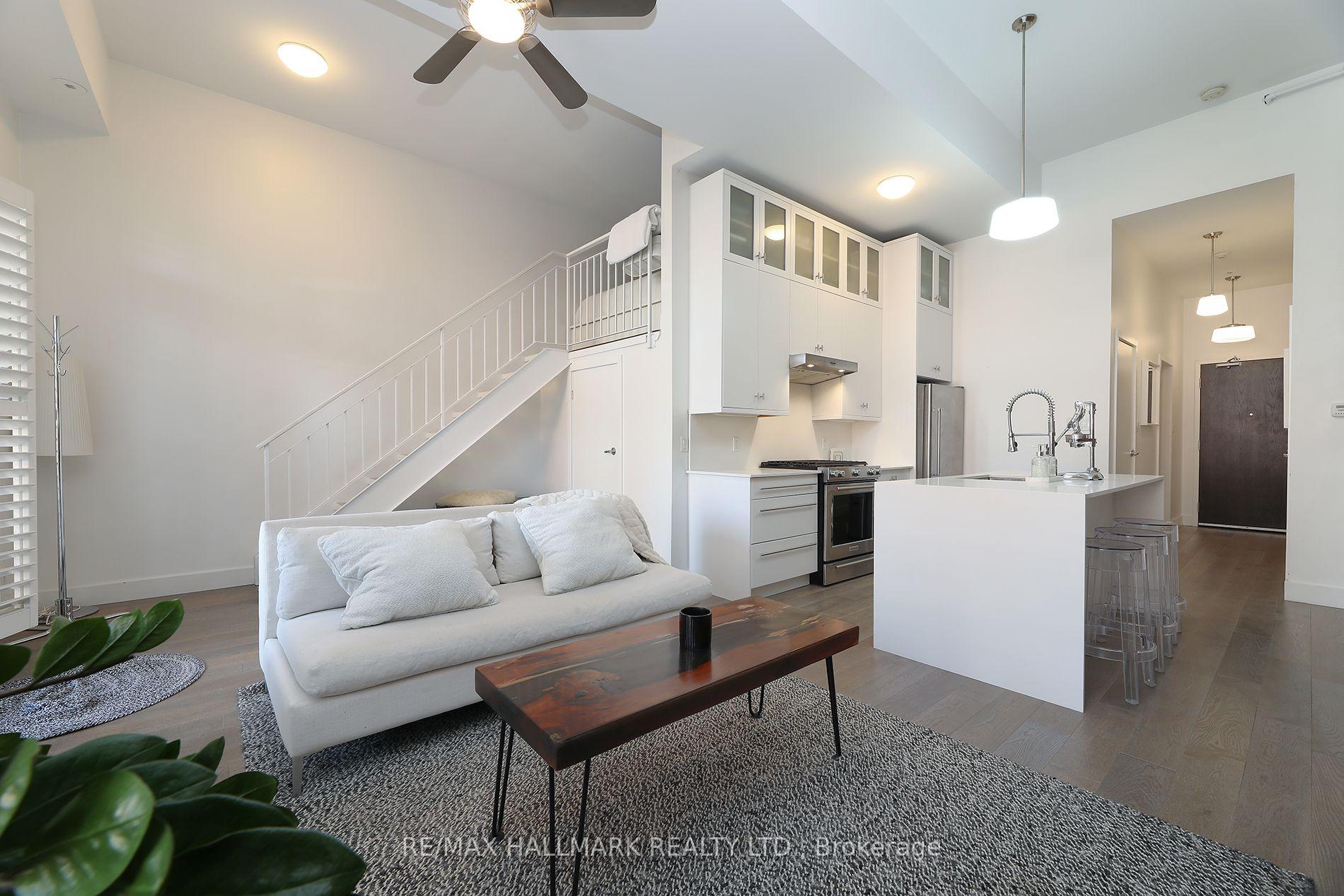 Photo 7 of Unit 204, 1842 Queen Street E, Toronto, The Beaches — HOMEH