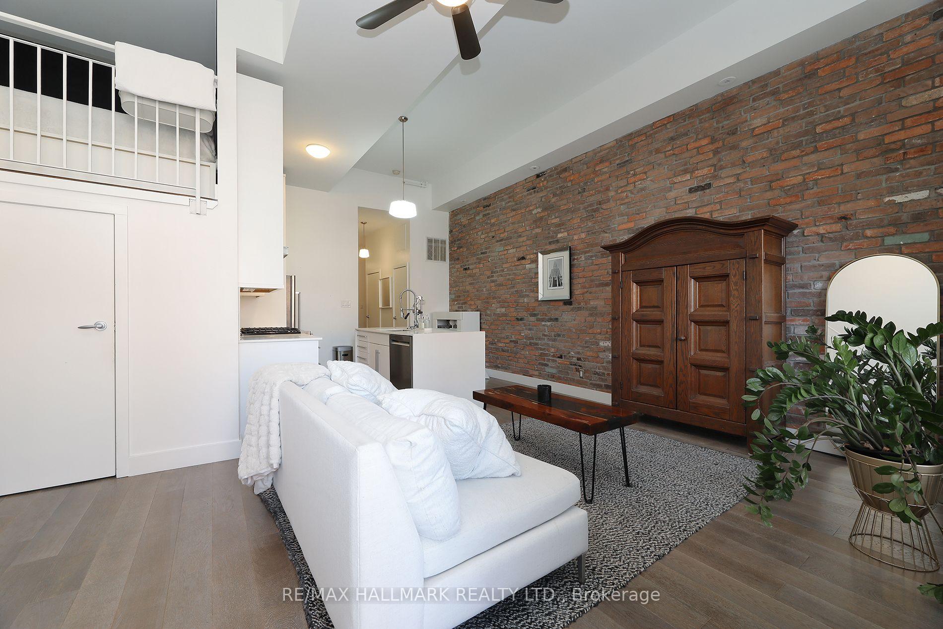 Photo 13 of Unit 204, 1842 Queen Street E, Toronto, The Beaches — HOMEH
