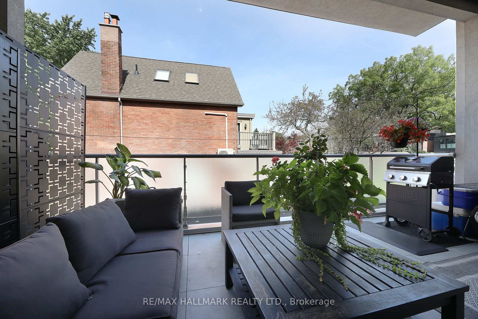 Photo 25 of Unit 204, 1842 Queen Street E, Toronto, The Beaches — HOMEH